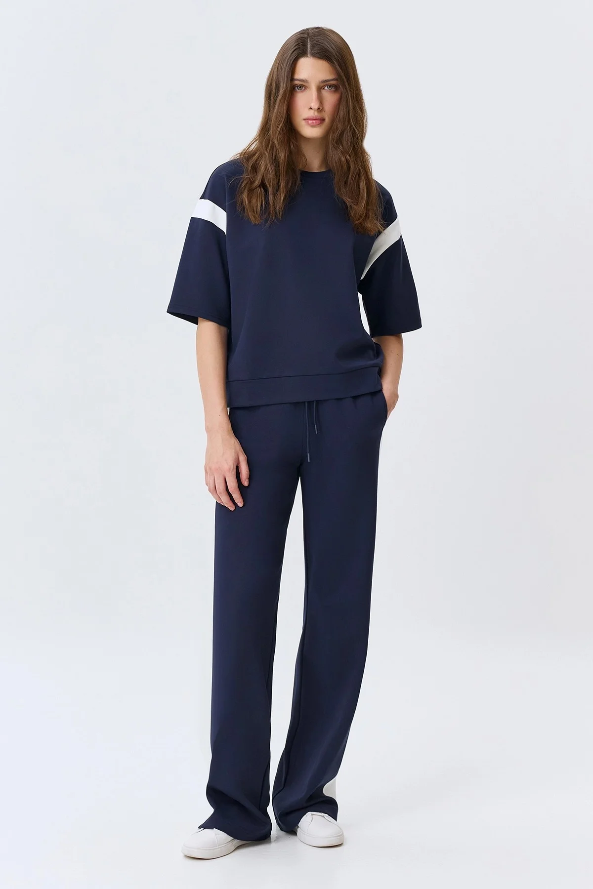 Джемпер с контрастными вставками, 40