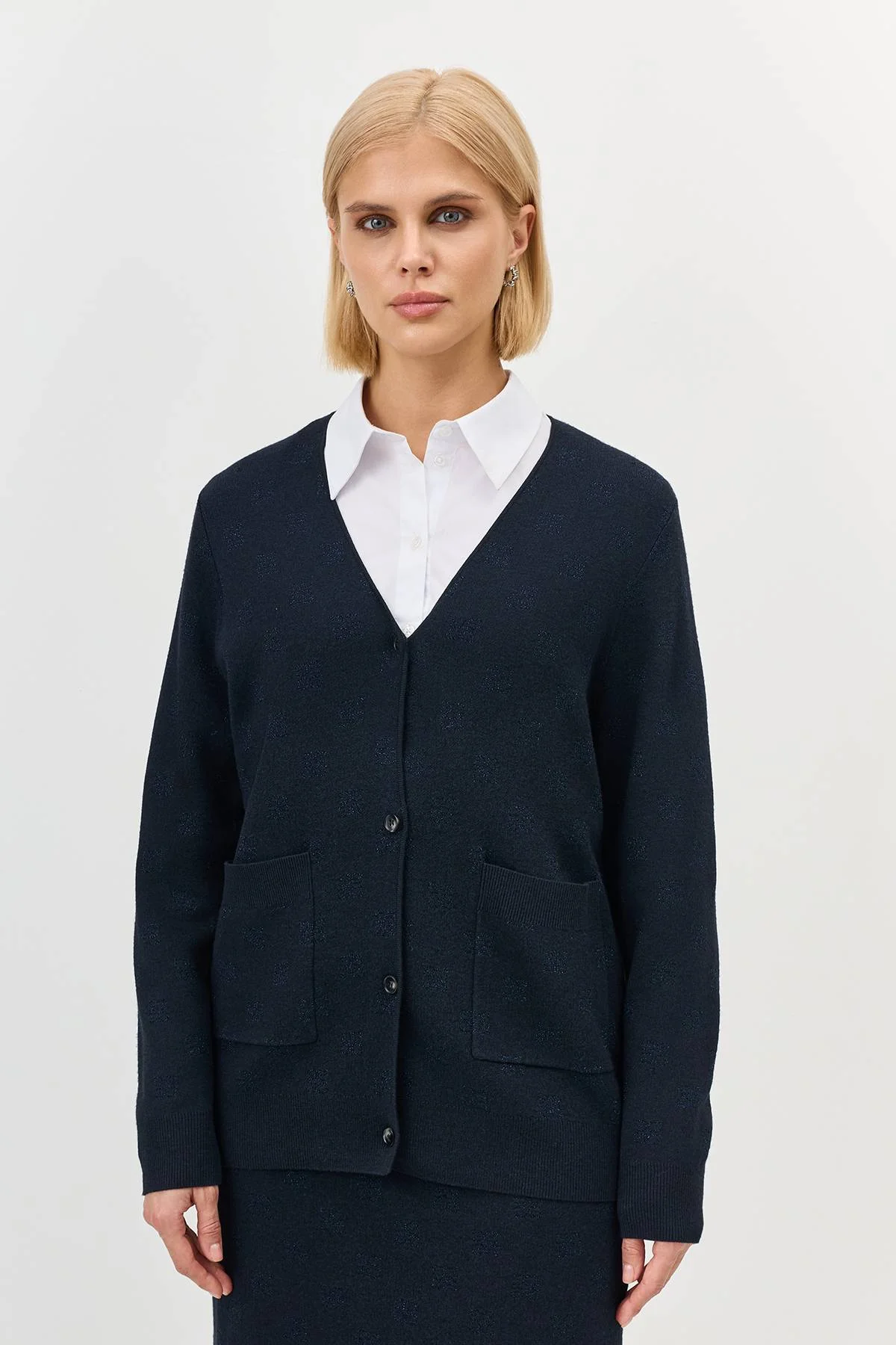 Теплый женский кардиган с V-образным вырезом, 34