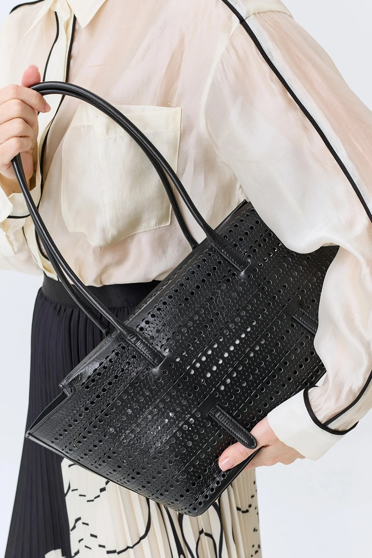 Ажурная сумка-шоппер с кошельком, One