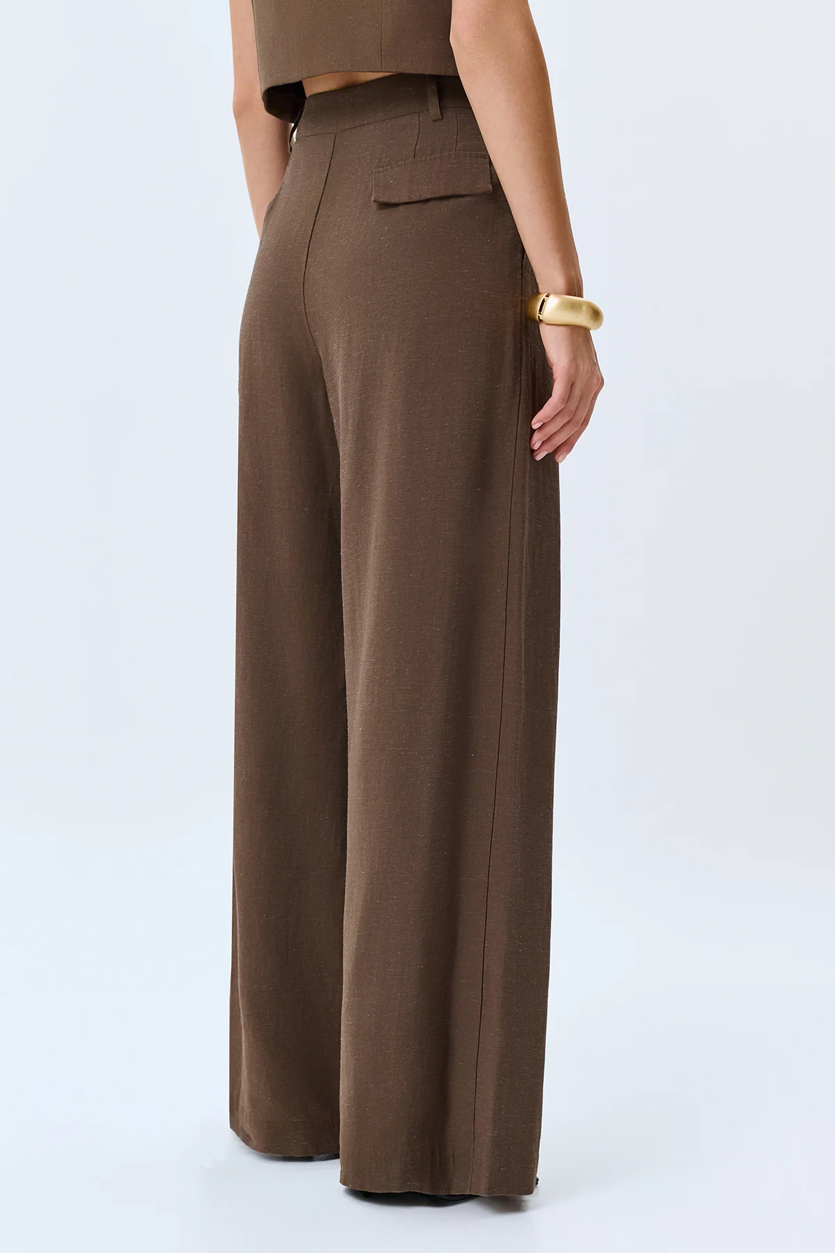 Широкие брюки с акцентными складками, 44