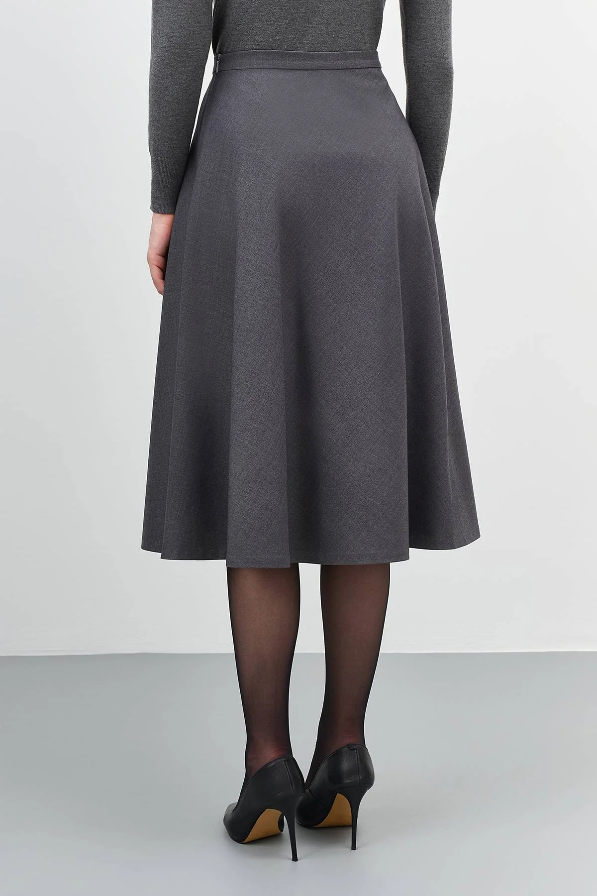 Лимитированная серия юбка миди А-силуэта и ремень, 50