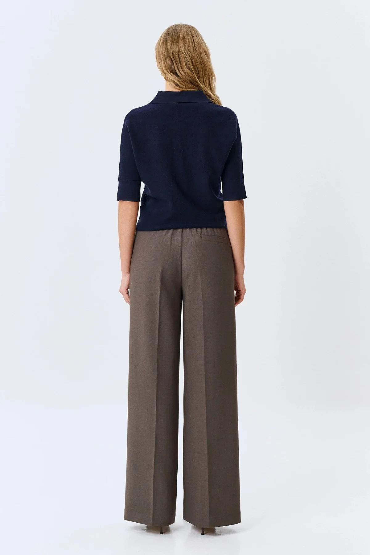 Брюки из смесовой вискозы с мягкими стрелками, 36