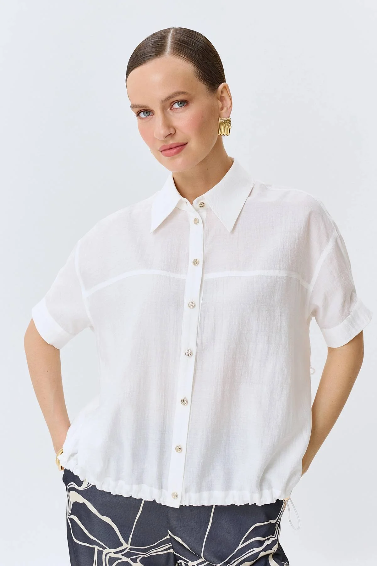 Легкая блузка из нейлона, 44