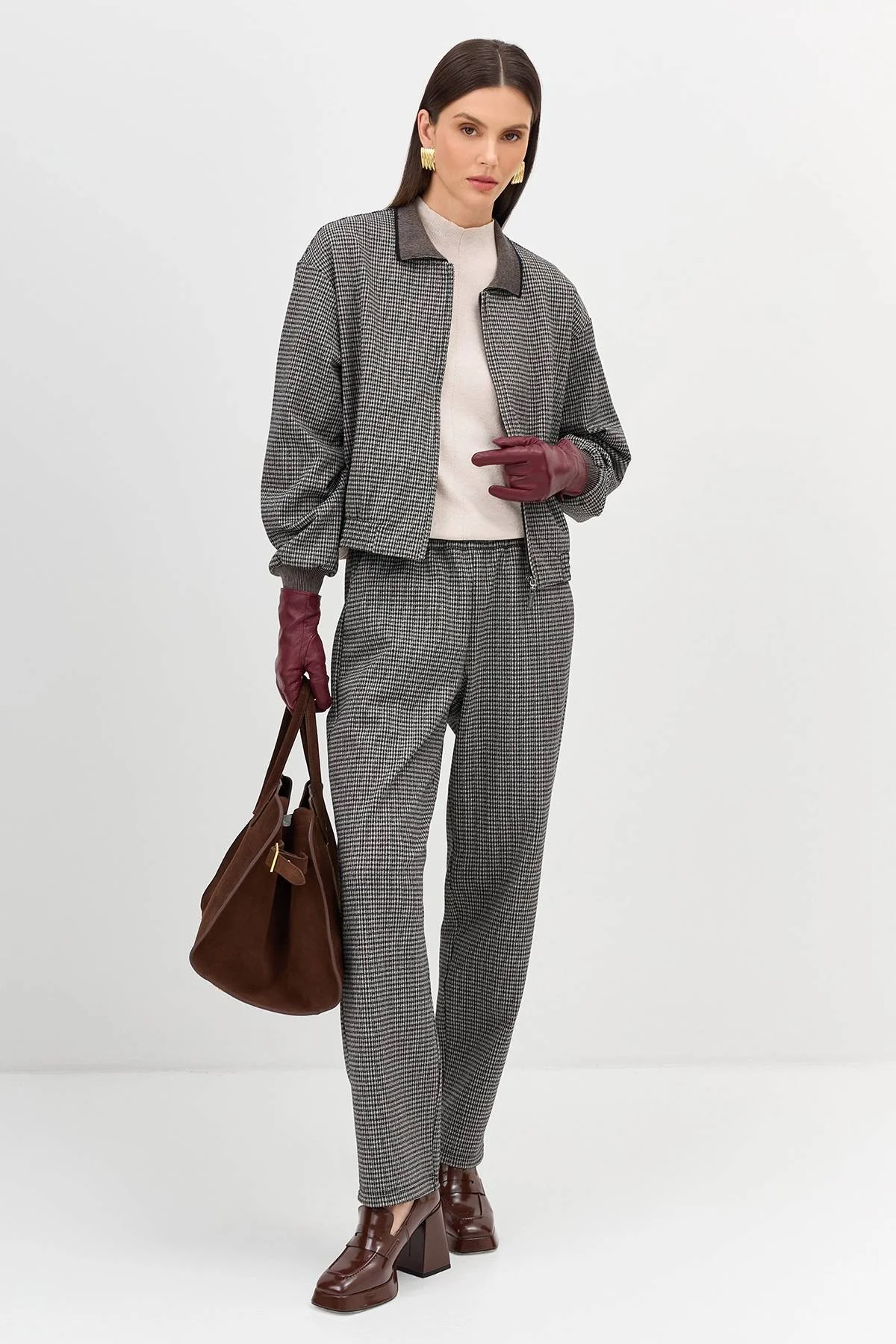 Лимитрированная серия бомбер в мелкую клетку и палантин, 44