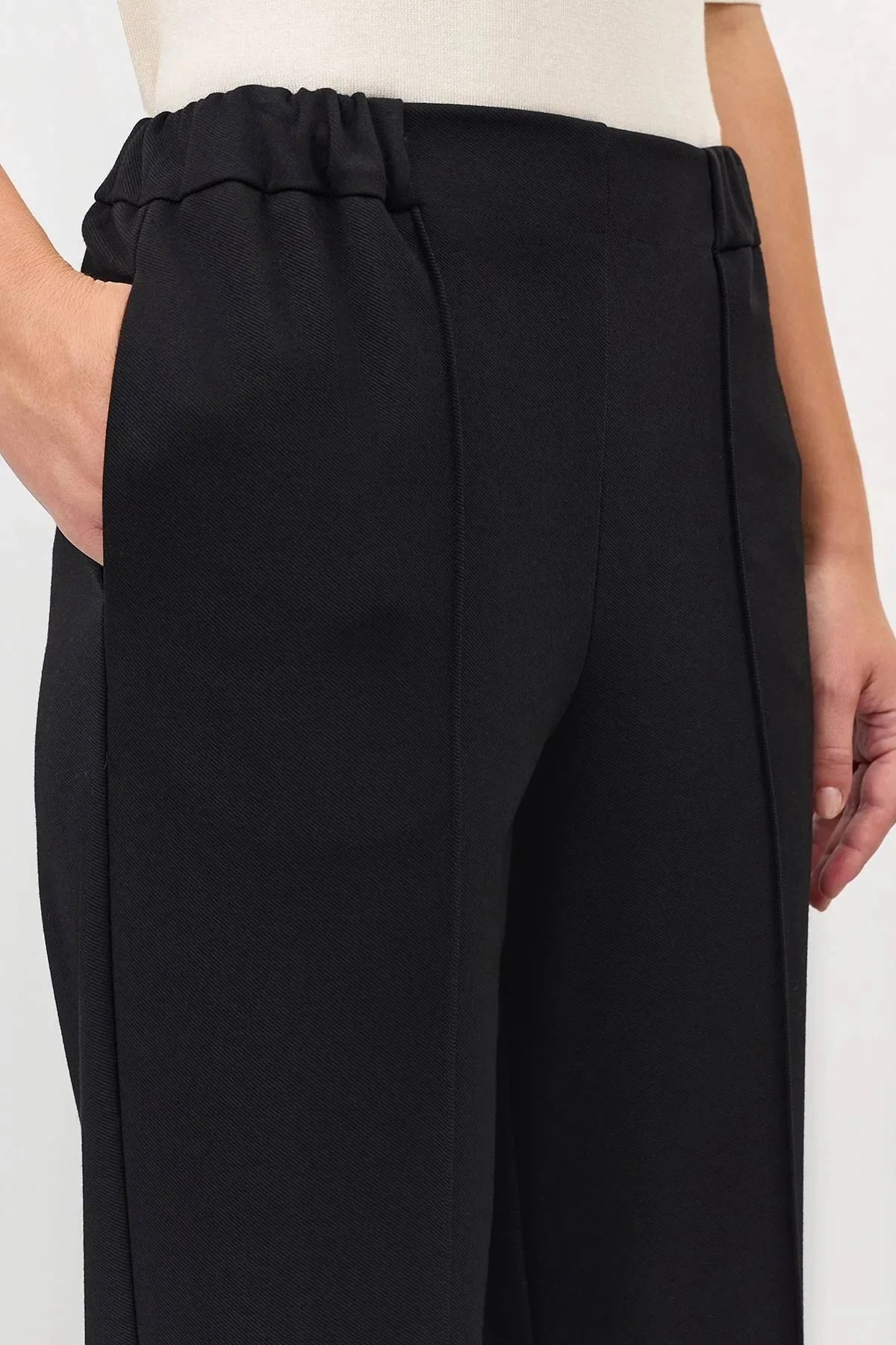 Базовые брюки со стрелками, 44