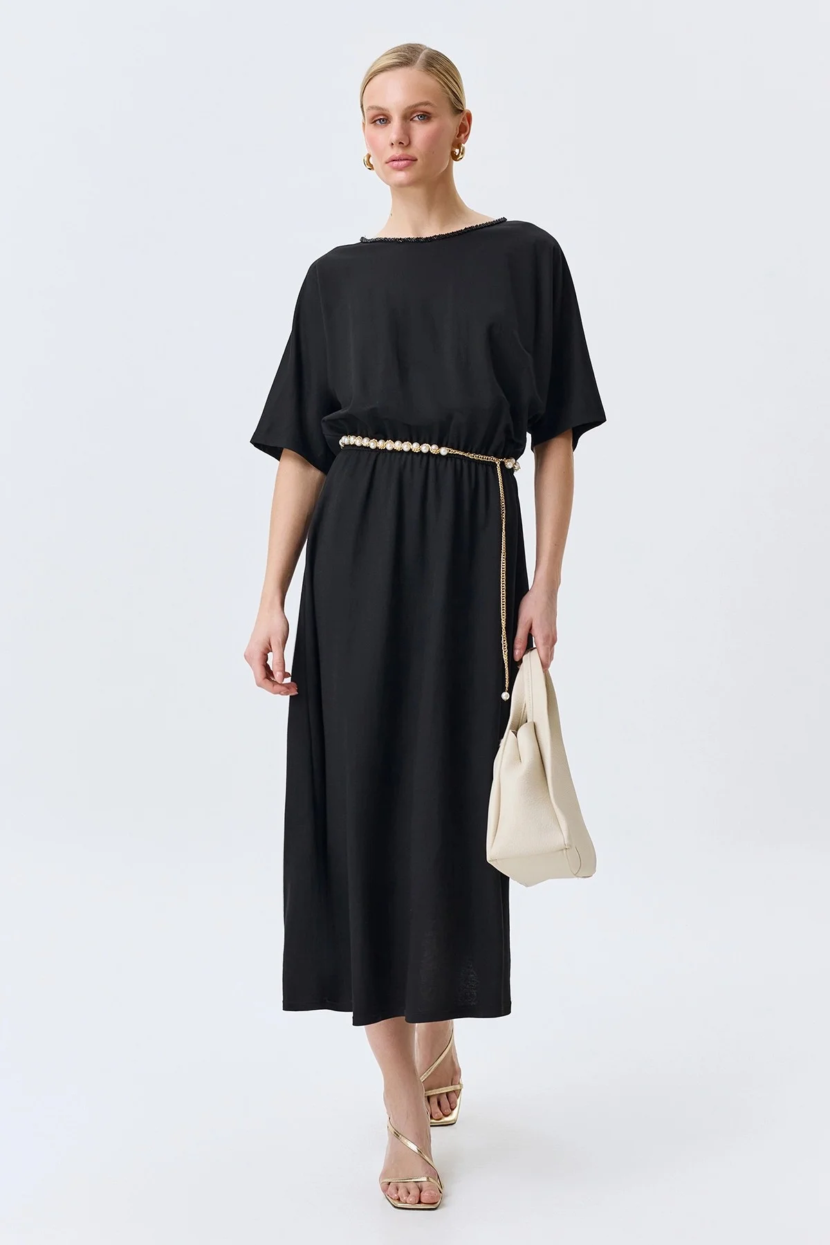 Ремень-цепочка с яркими жемчужинами, One