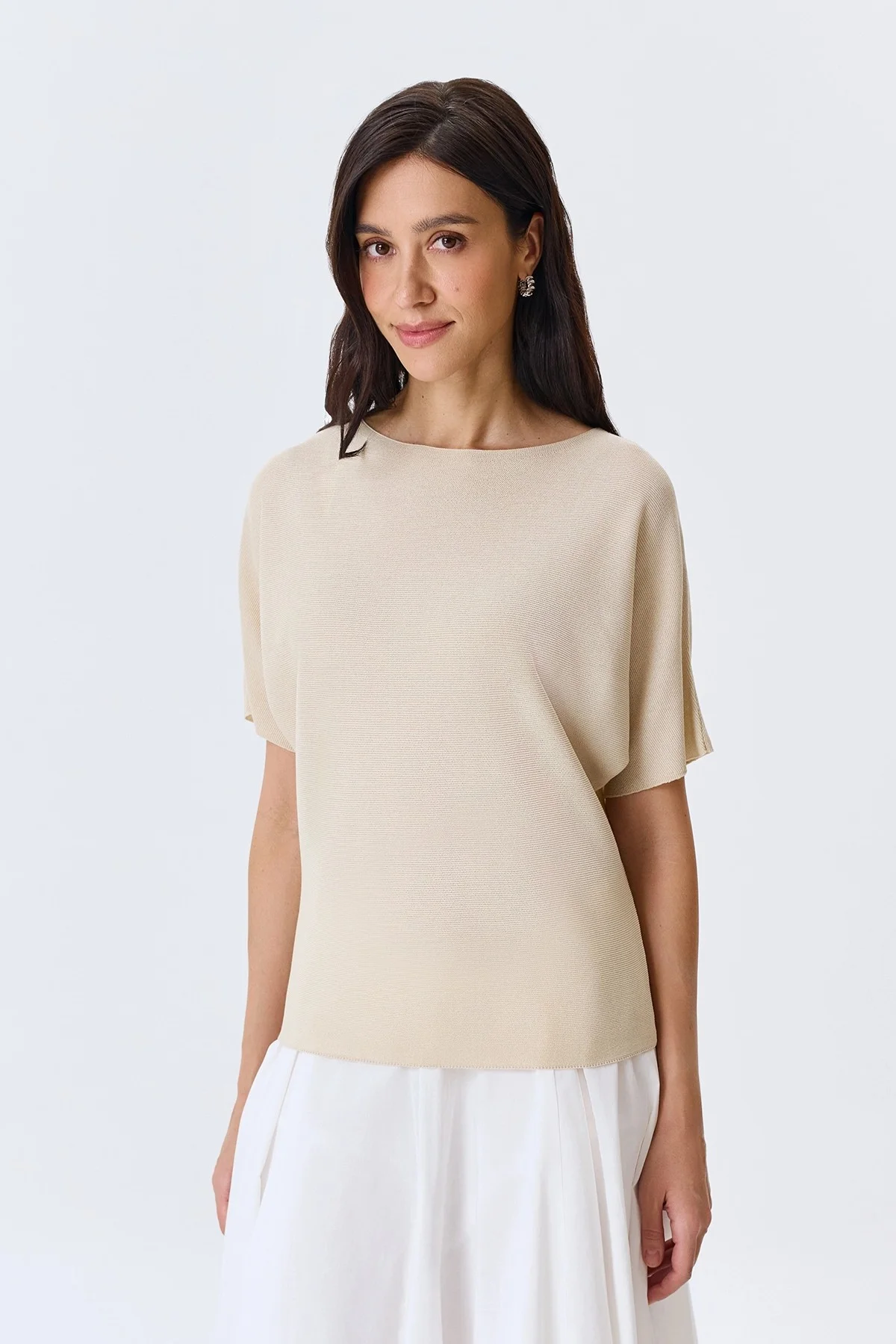 Светлый вязаный джемпер из вискозы, 46