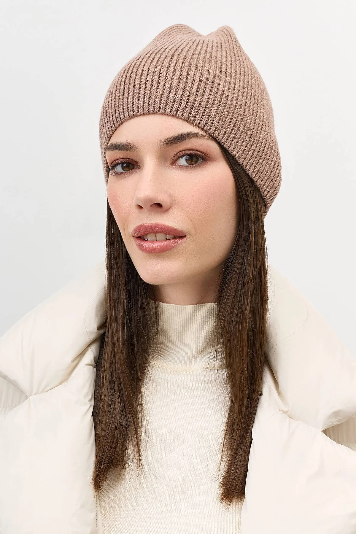 Шапка из вискозы и ангоры, One