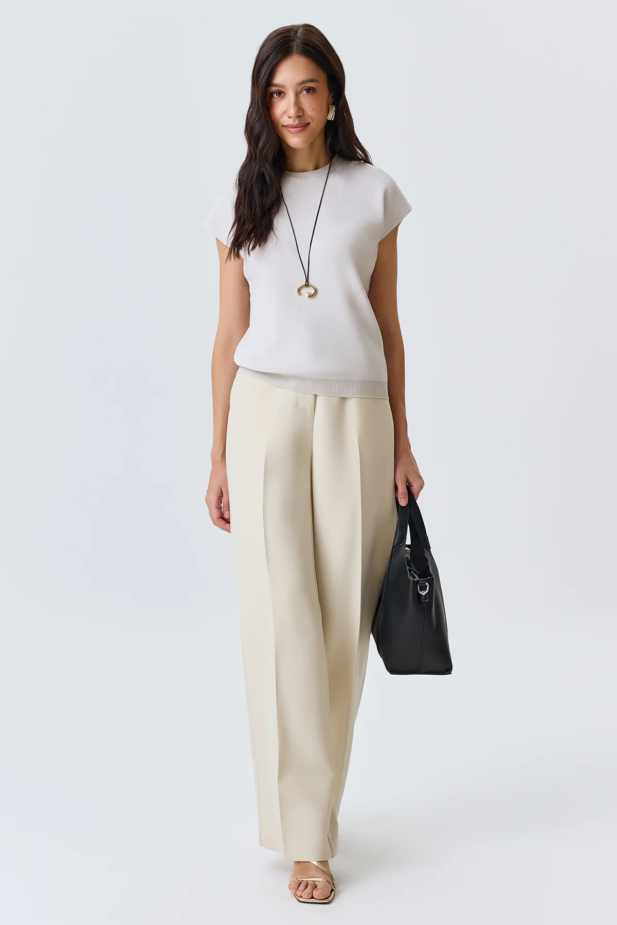 Светлый вязаный топ из вискозы, 44