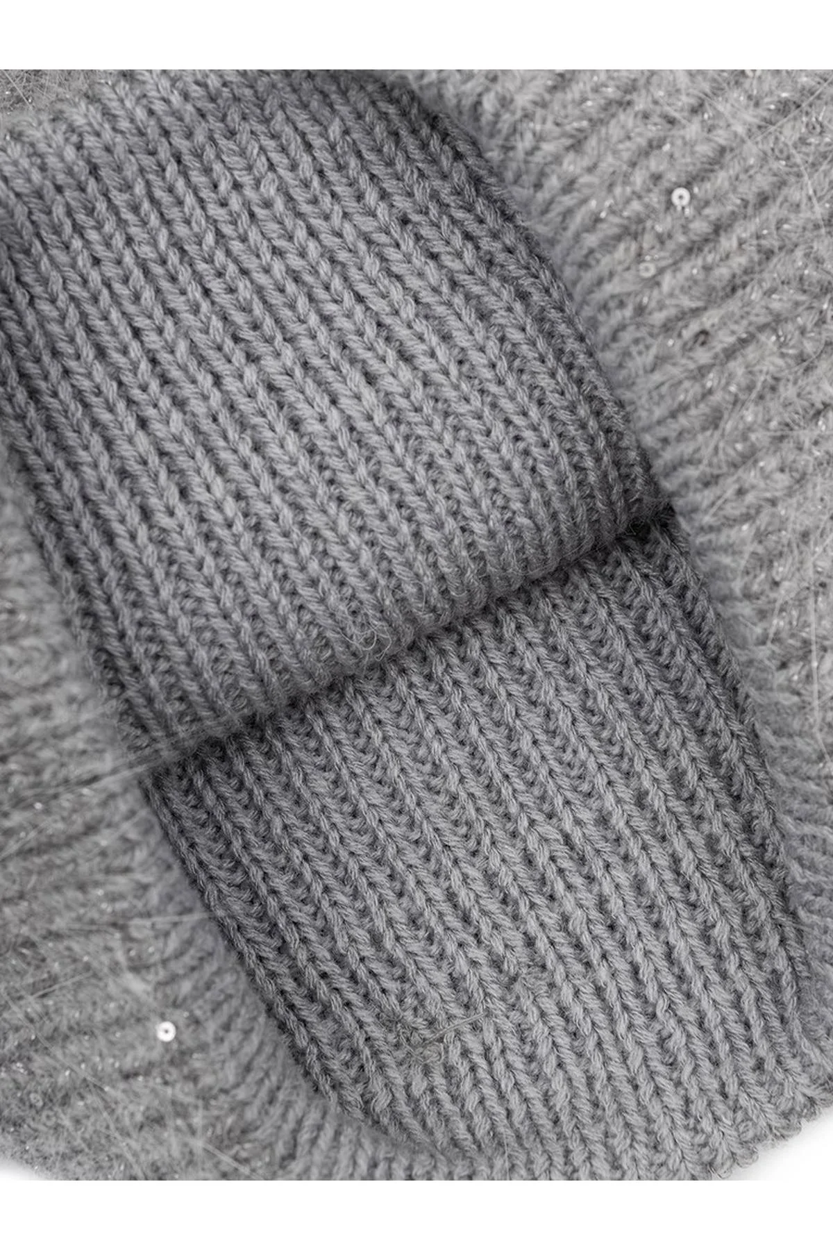 Шапка серая, One