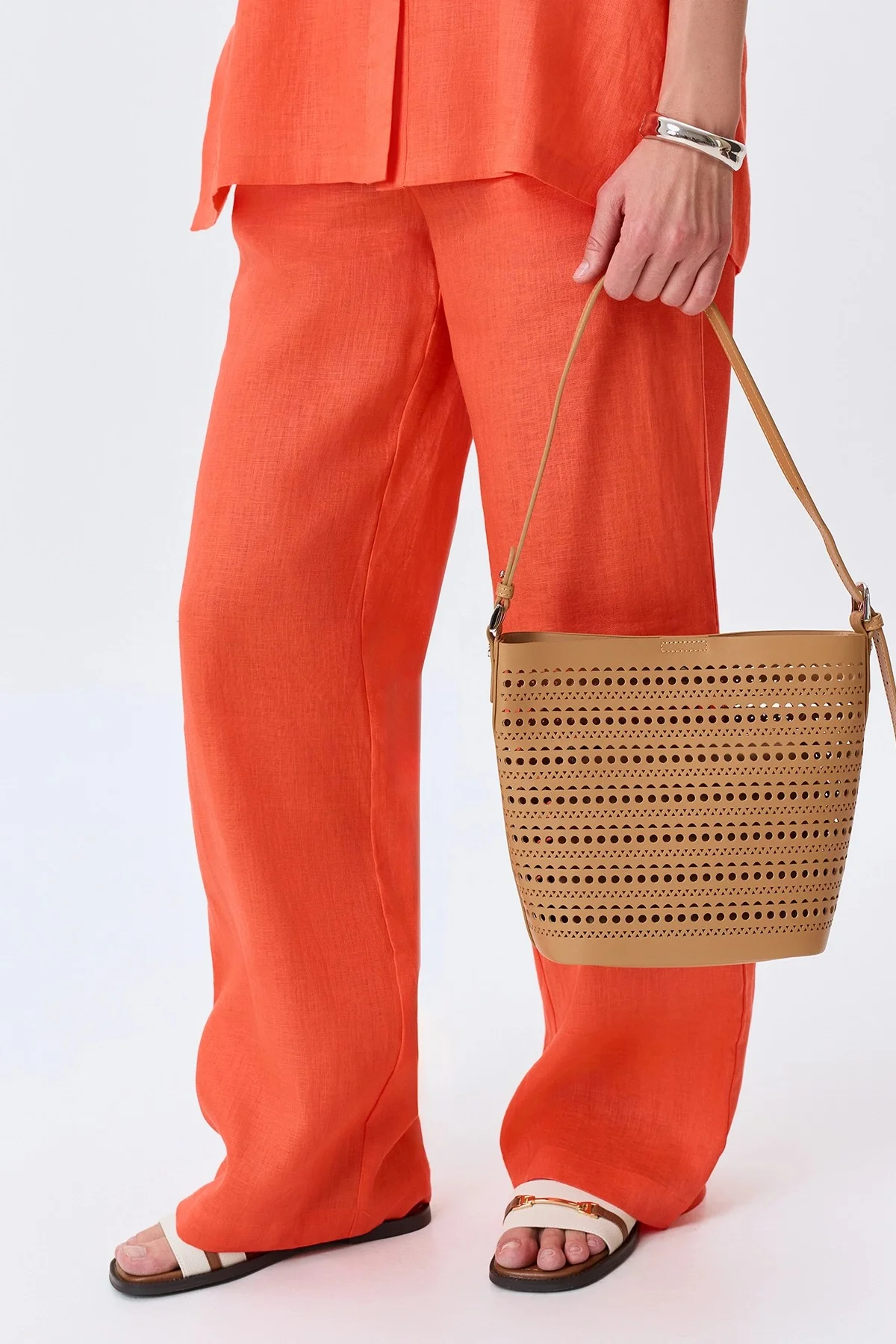 Комплект ажурная сумка из натуральной кожи и косметичка, One