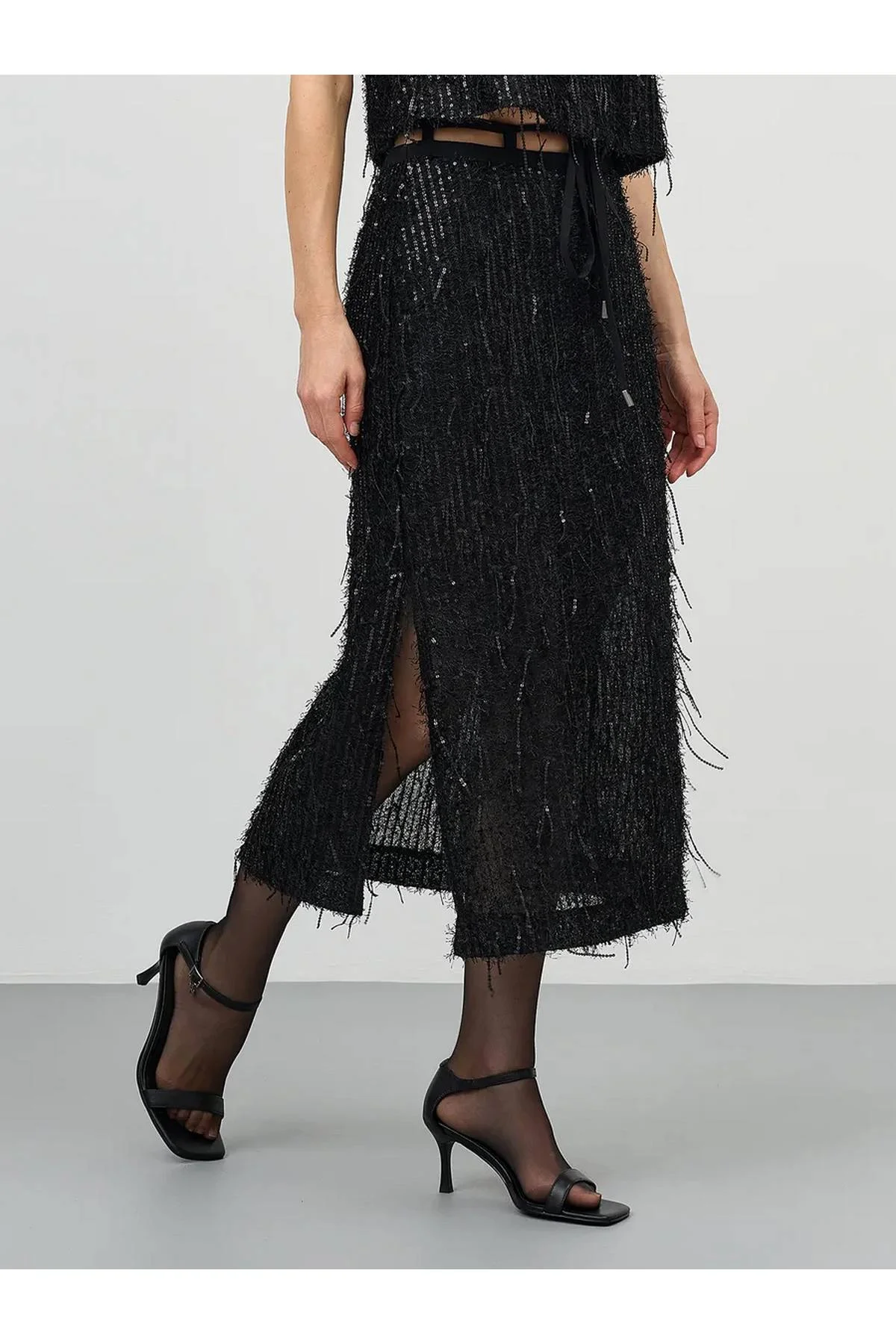 Лимитированная серия юбка миди с пайетками и бахромой и ремень, 48