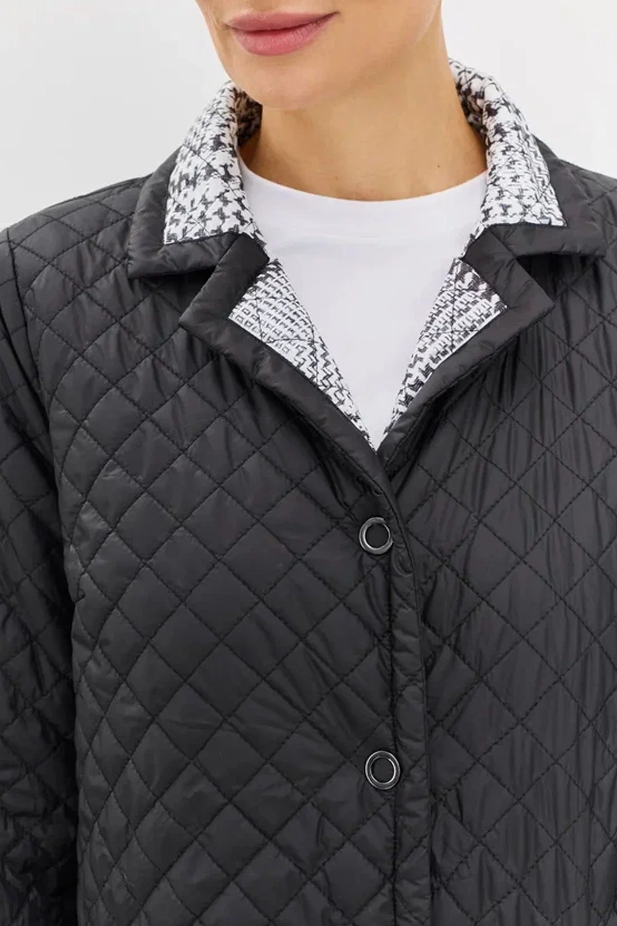 Стеганое двустороннее пальто с принтом в клетку, 52р