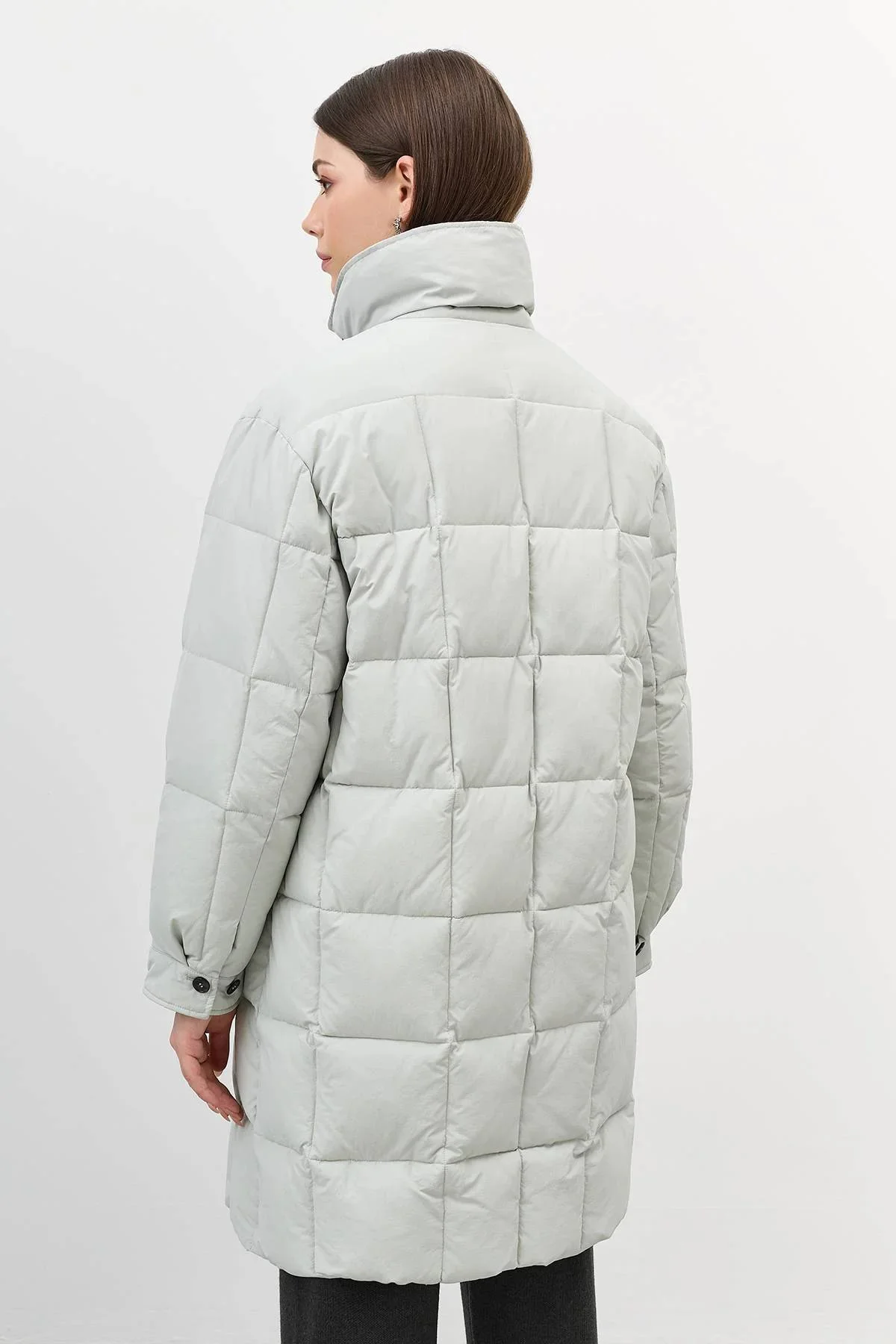 Стеганое пальто с контрастной фурнитурой, 44