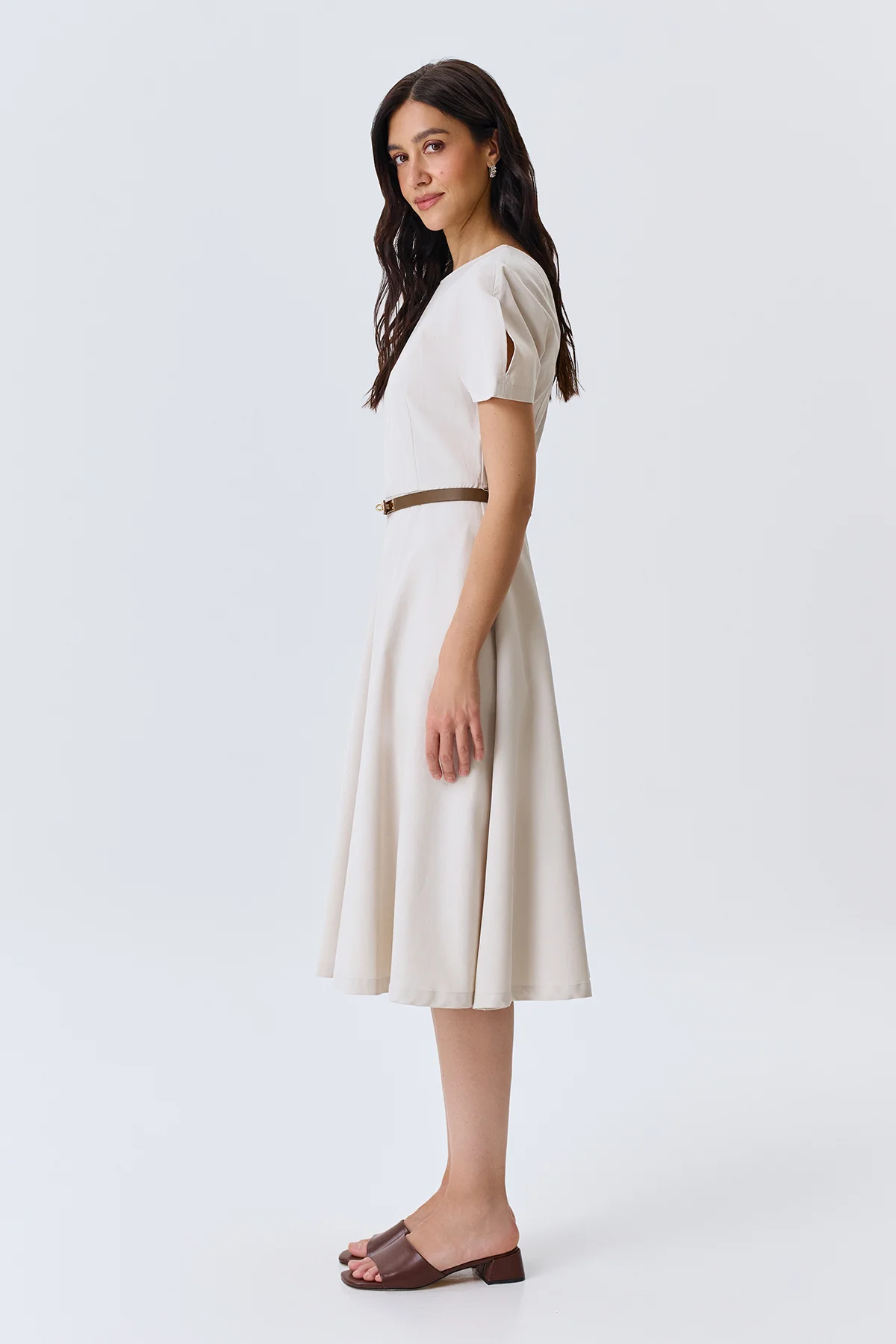 Платье из тенселя с ремнем, 52