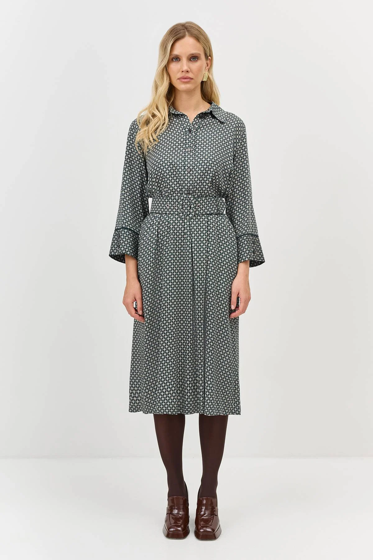 Лимитированная серия платье-рубашка с геометрическим принтом и палантином, 34