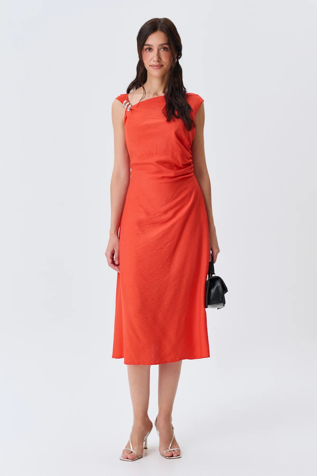 Платье-миди с асимметричным вырезом, 50