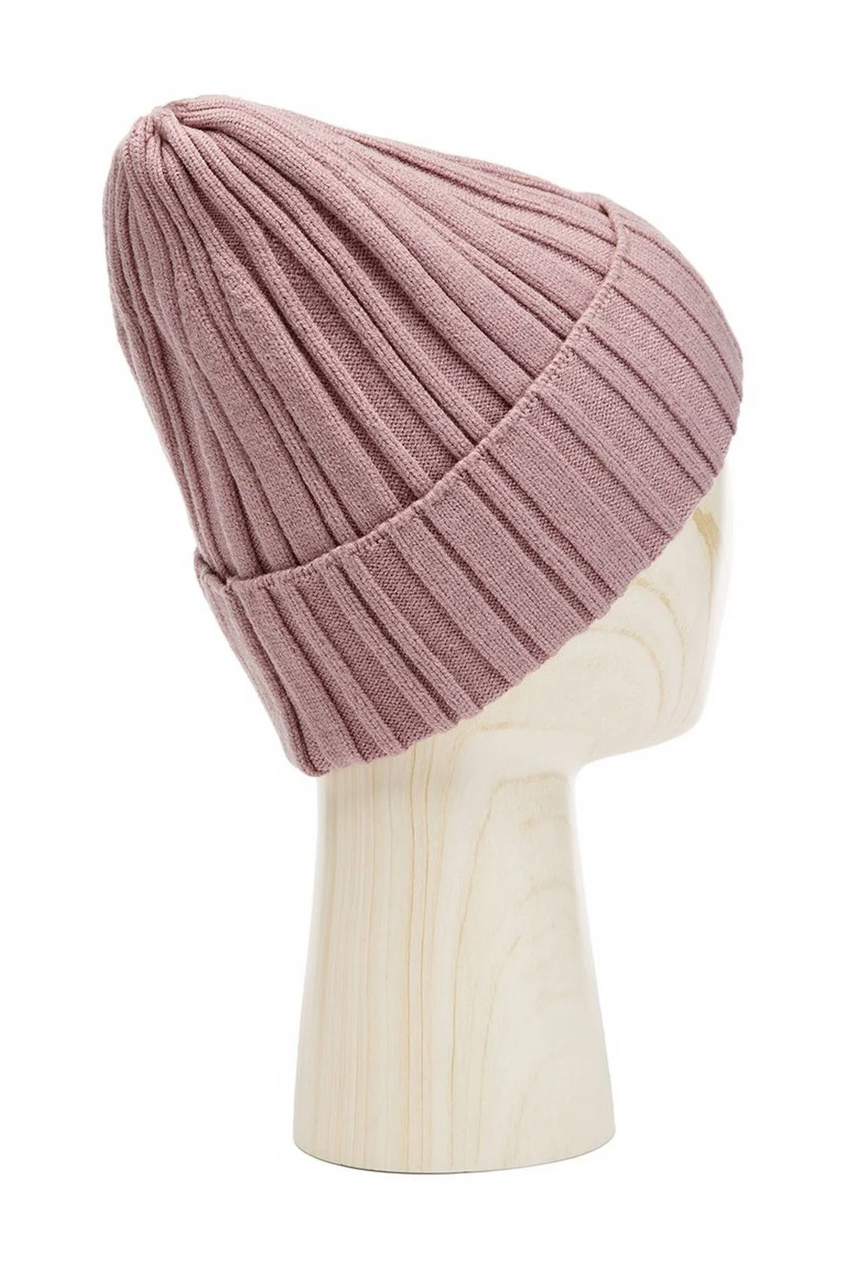 Шапка пыльно-розовая, One