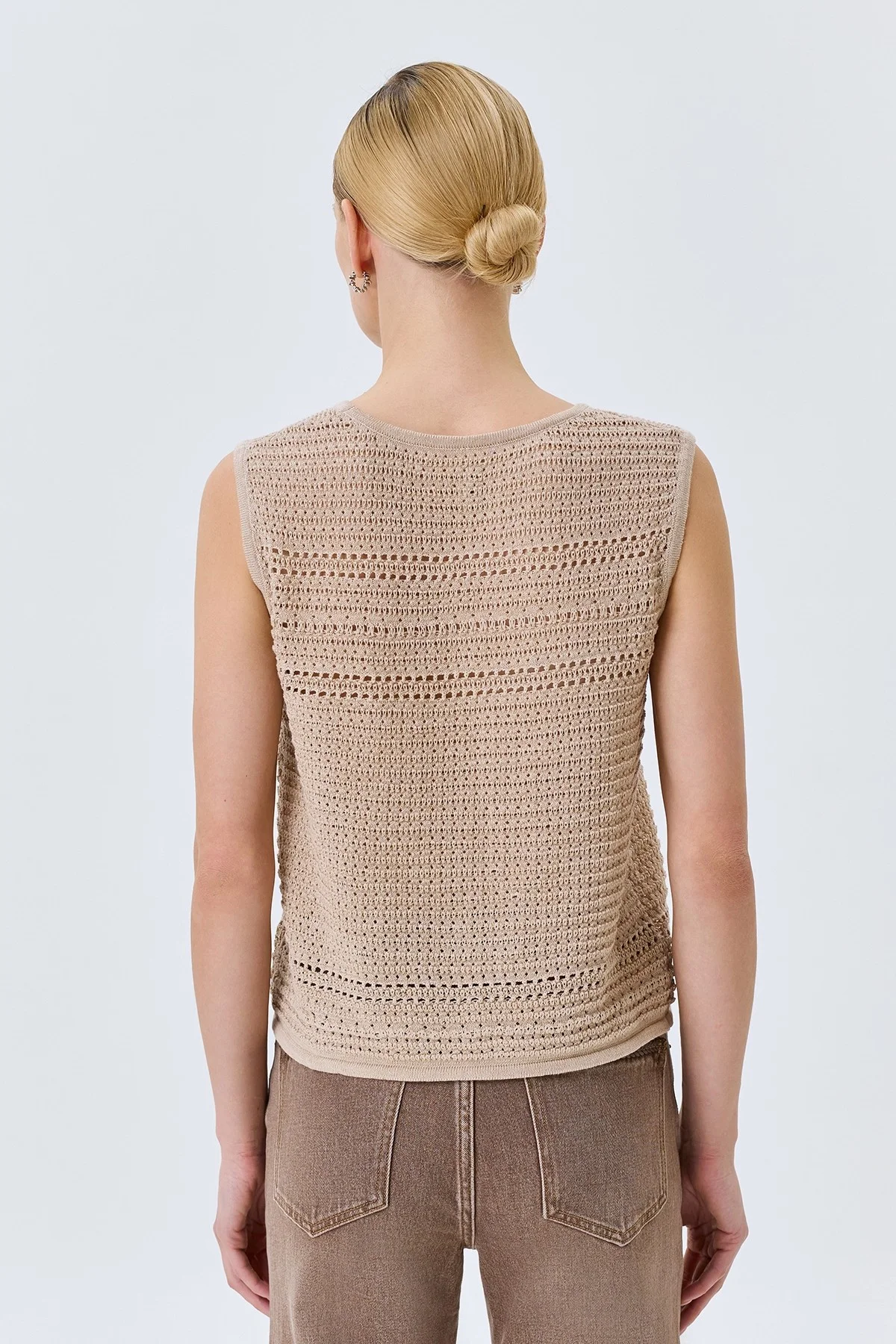 Ажурный бежевый топ с люрексом, 48