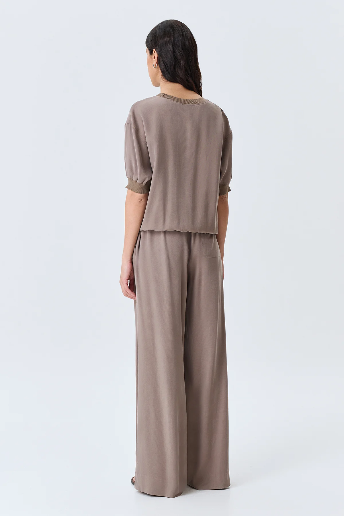 Брюки из вискозы с простроченными стрелками, 52