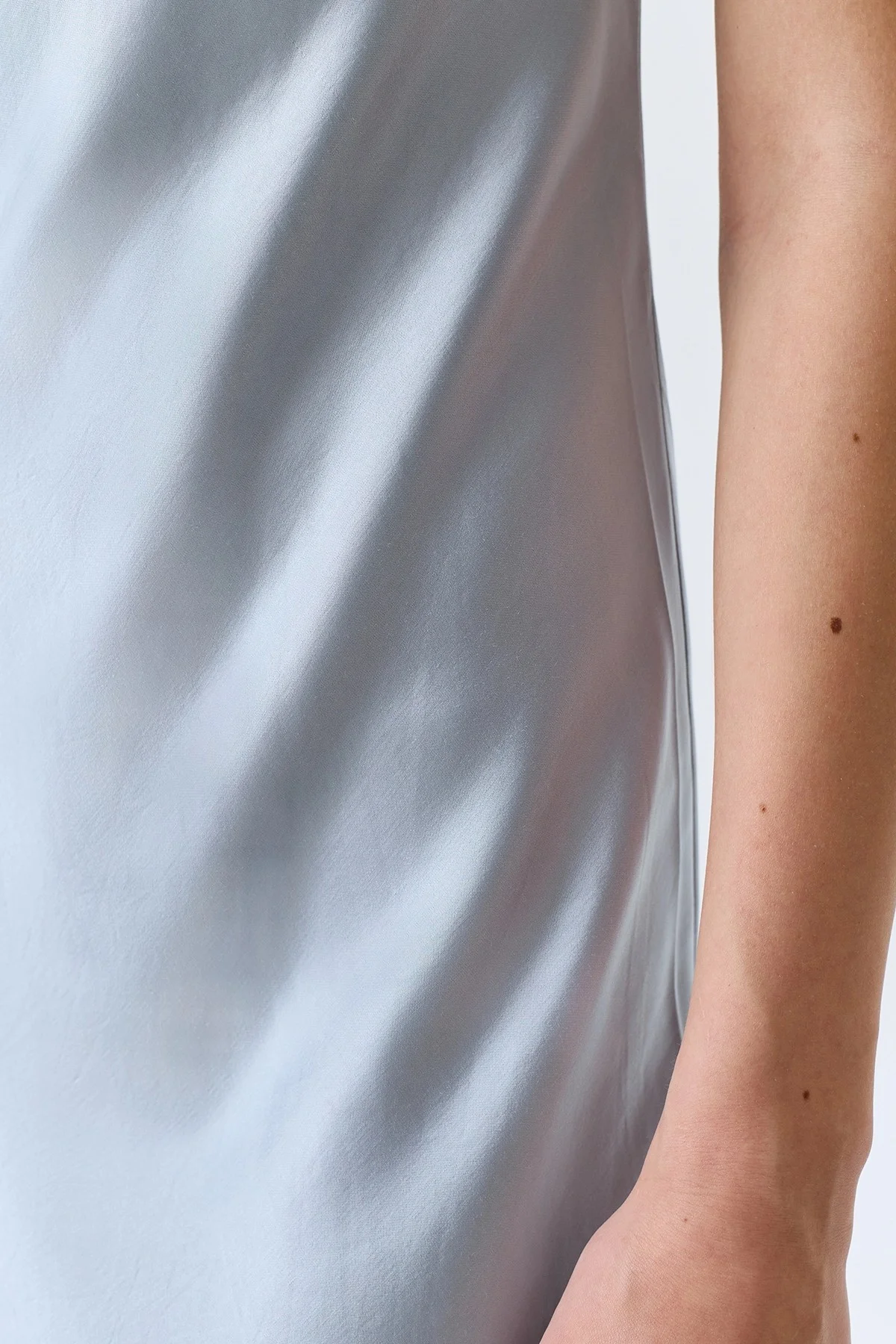 Сатиновое платье из смесовой вискозы, 48