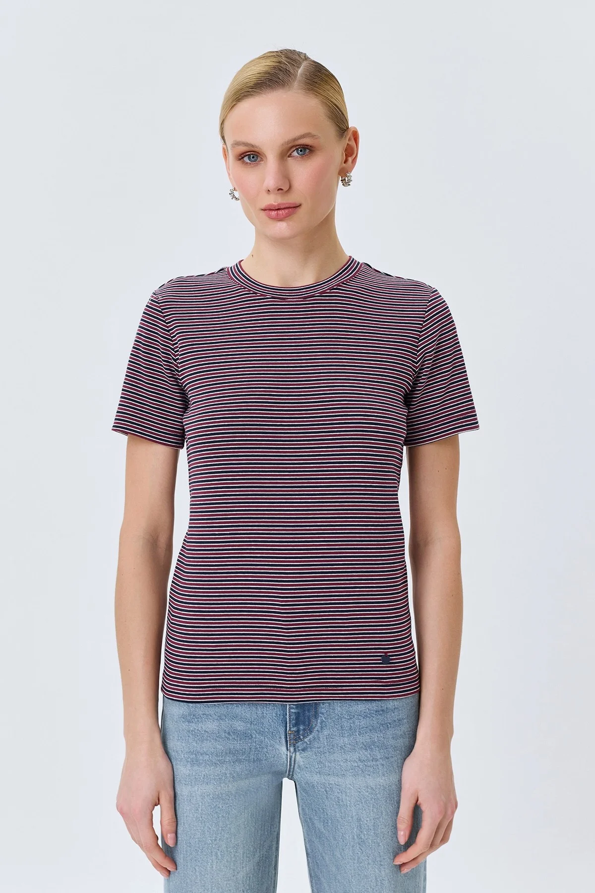 Приталенная футболка в полоску, 42