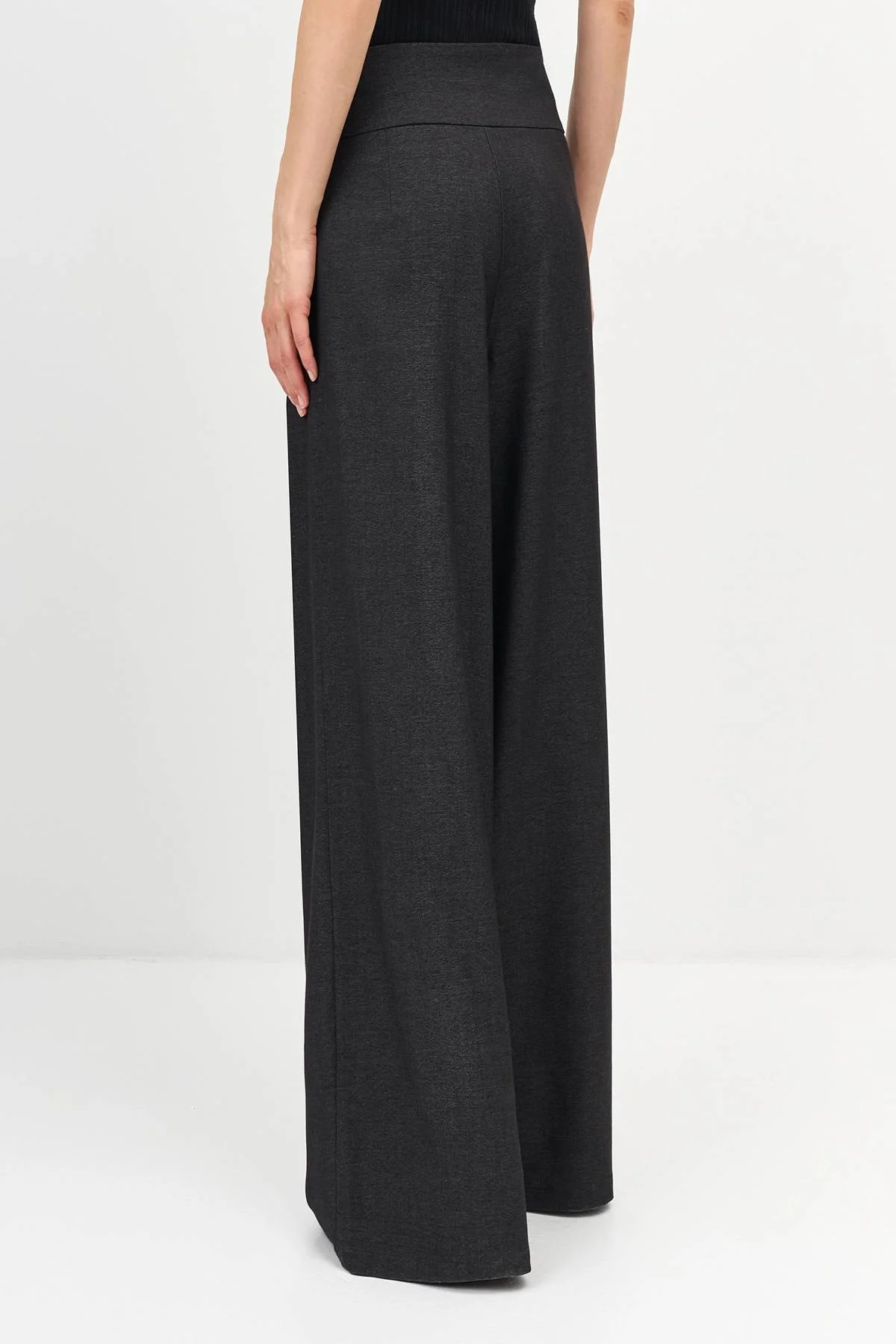 Брюки палаццо с акцентными складками, 42