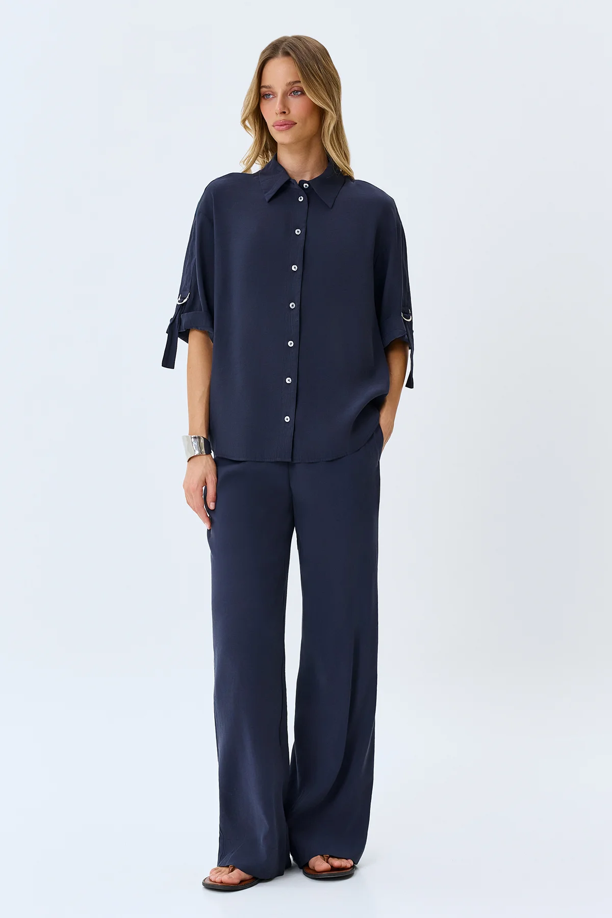 Свободная блузка с укороченными рукавами, 44