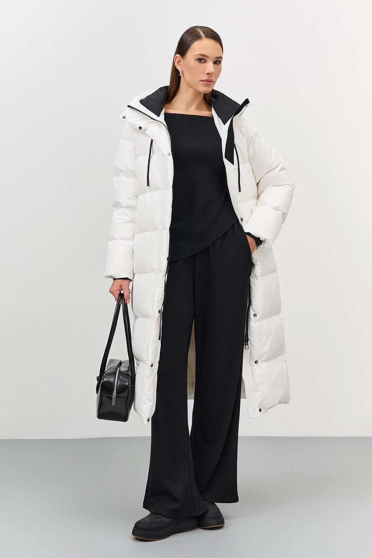 Лимитированная серия белый длинный пуховик на натуральном утеплителе и палантин, 48