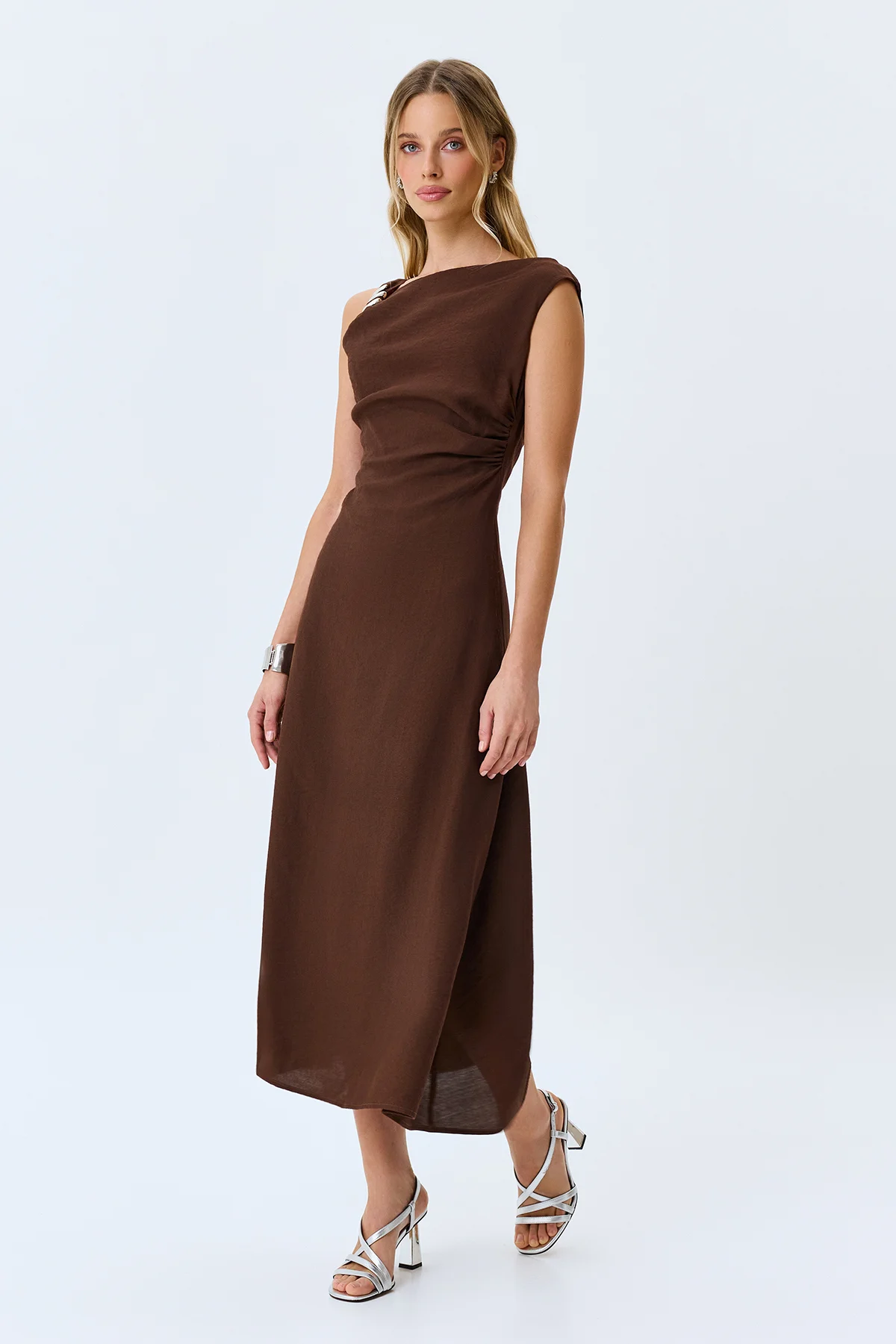 Платье-миди с асимметричным вырезом, 50