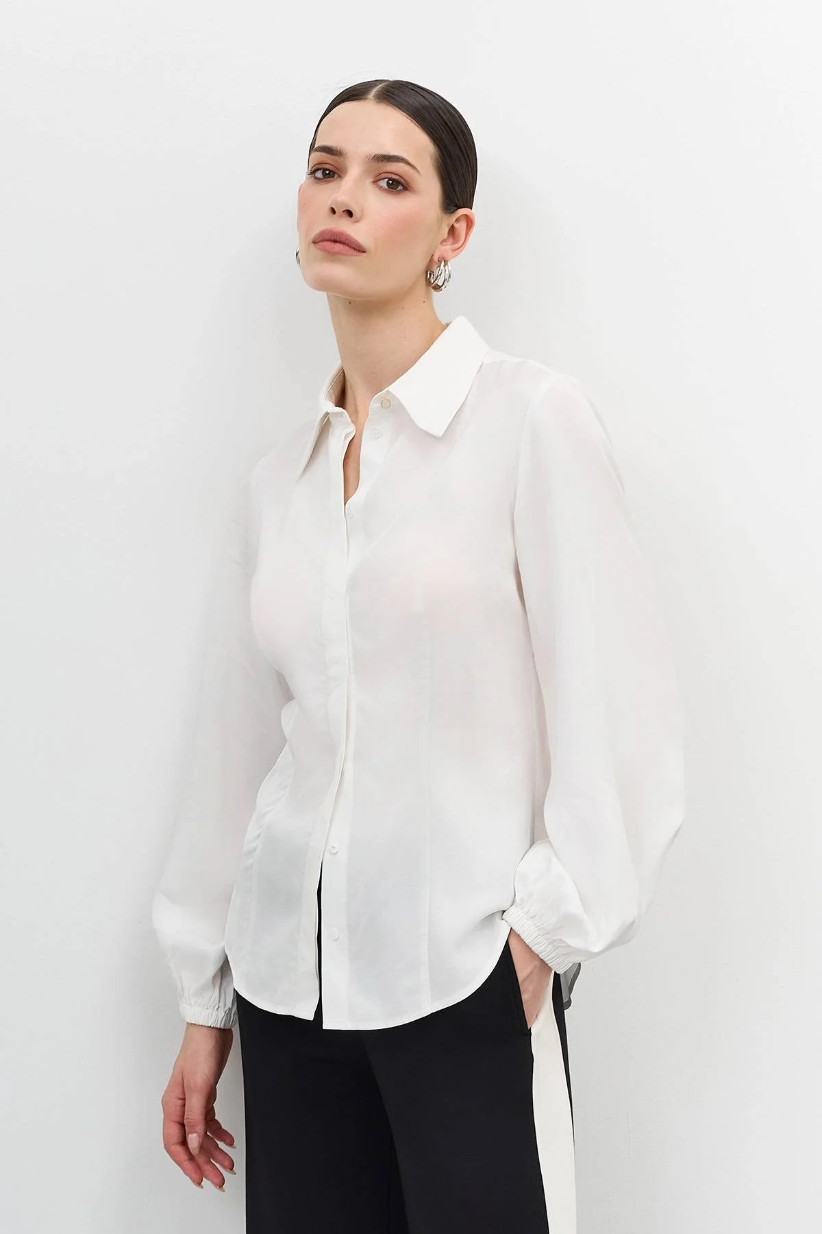 Лимитированная серия блузка с объемными рукавами и ремень, 42