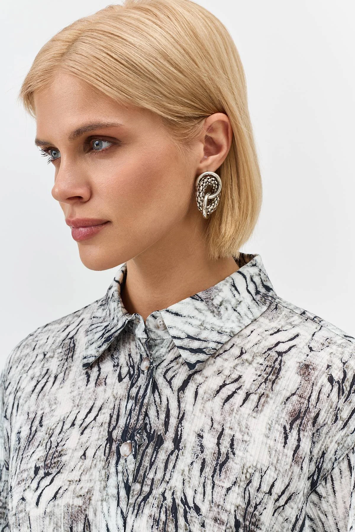 Лимитированая серия блузка из вискозы с принтом и ремень, 44