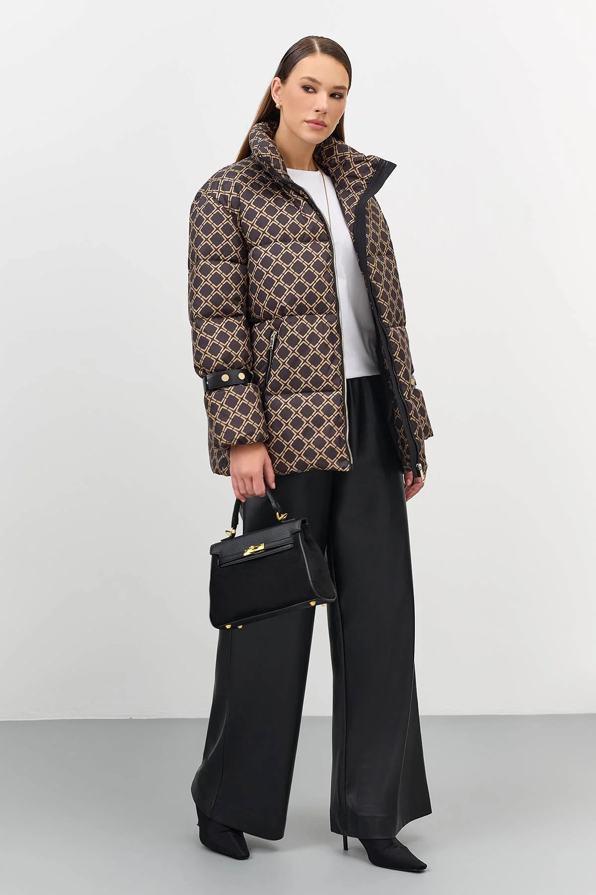 Лимитированная серия куртка с геометрическим принтом с палантином, 50