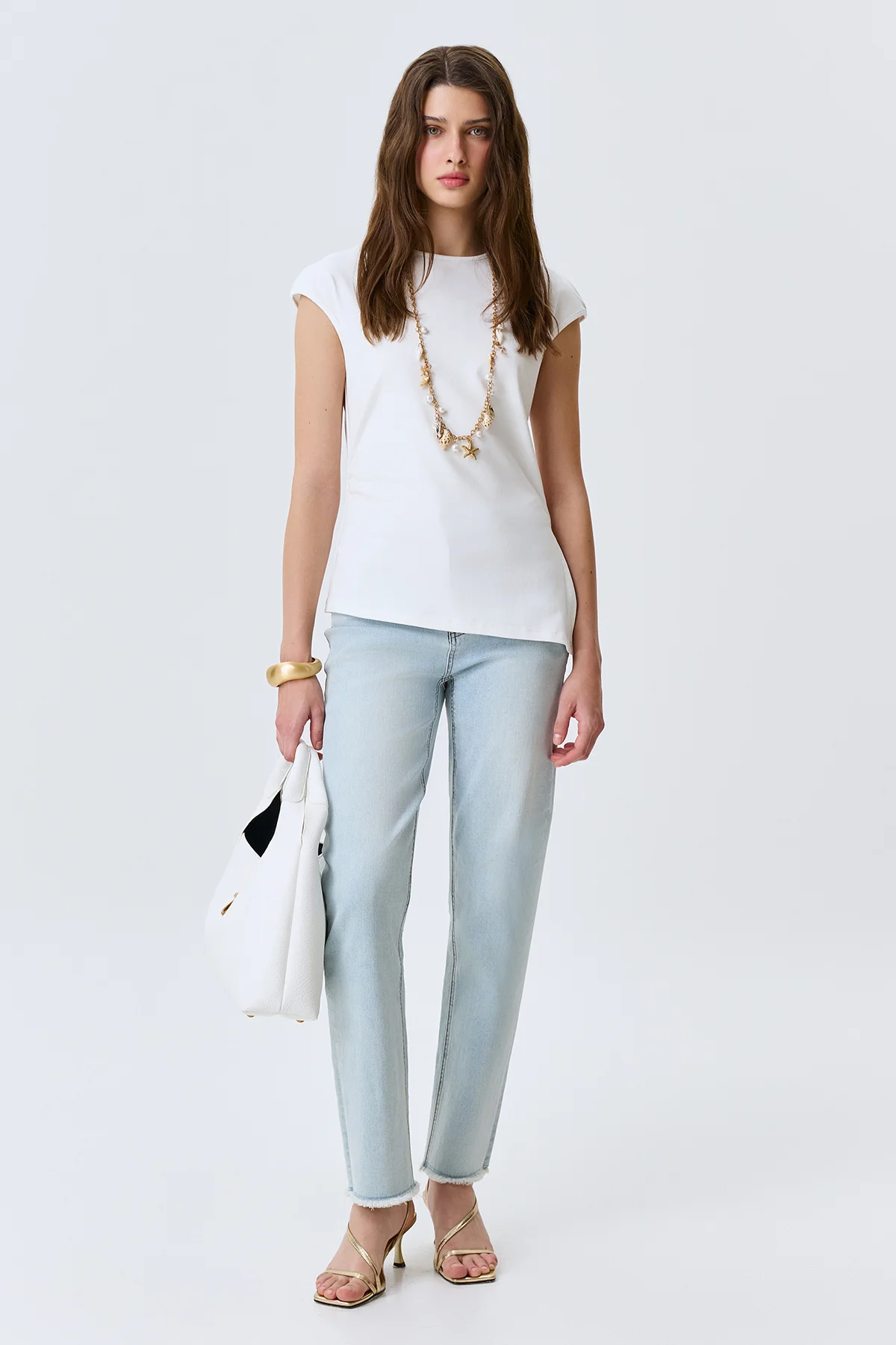 Асимметричный топ с высоким разрезом, 44