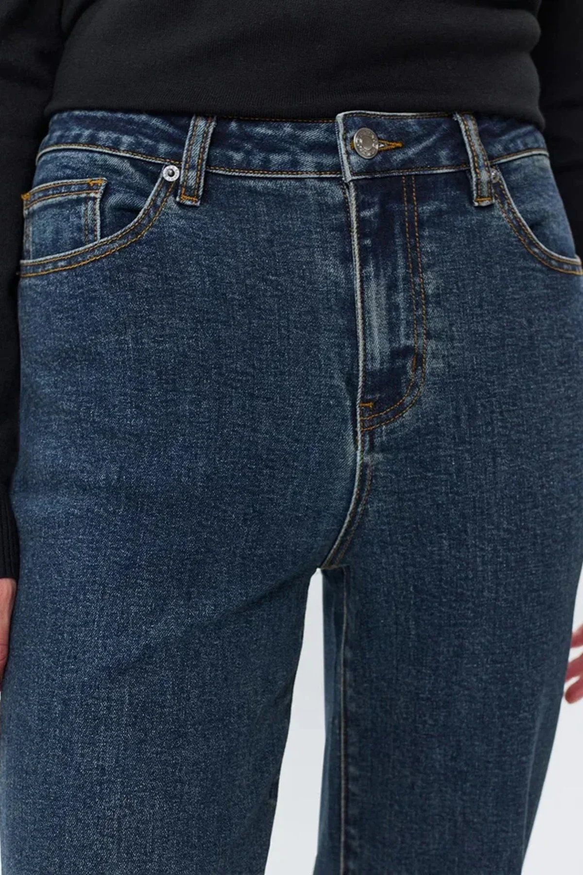 Джинсы Straight fit с широкими отворотами, 46