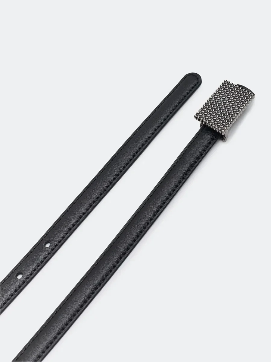Узкий кожаный ремень с украшенной пряжкой, S