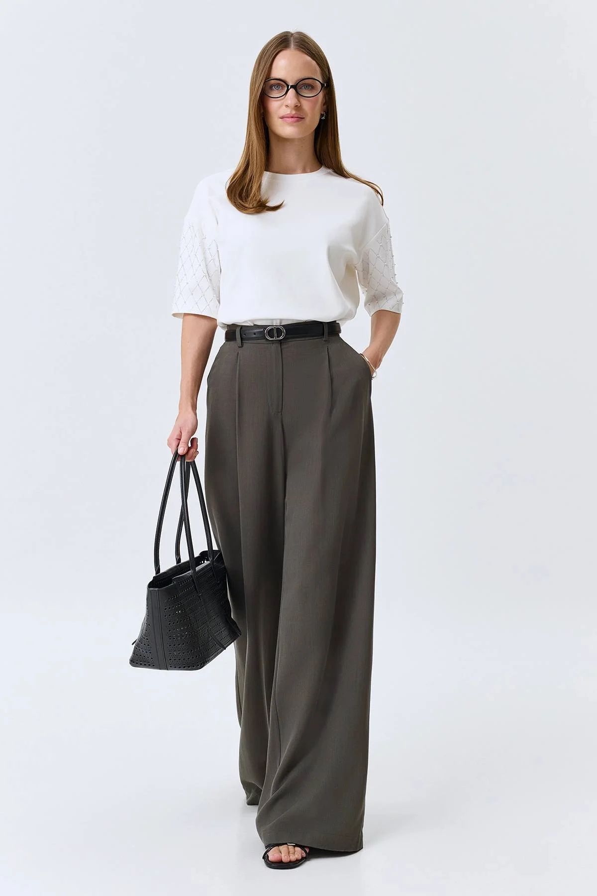 Футболка с мерцающим декором, 44