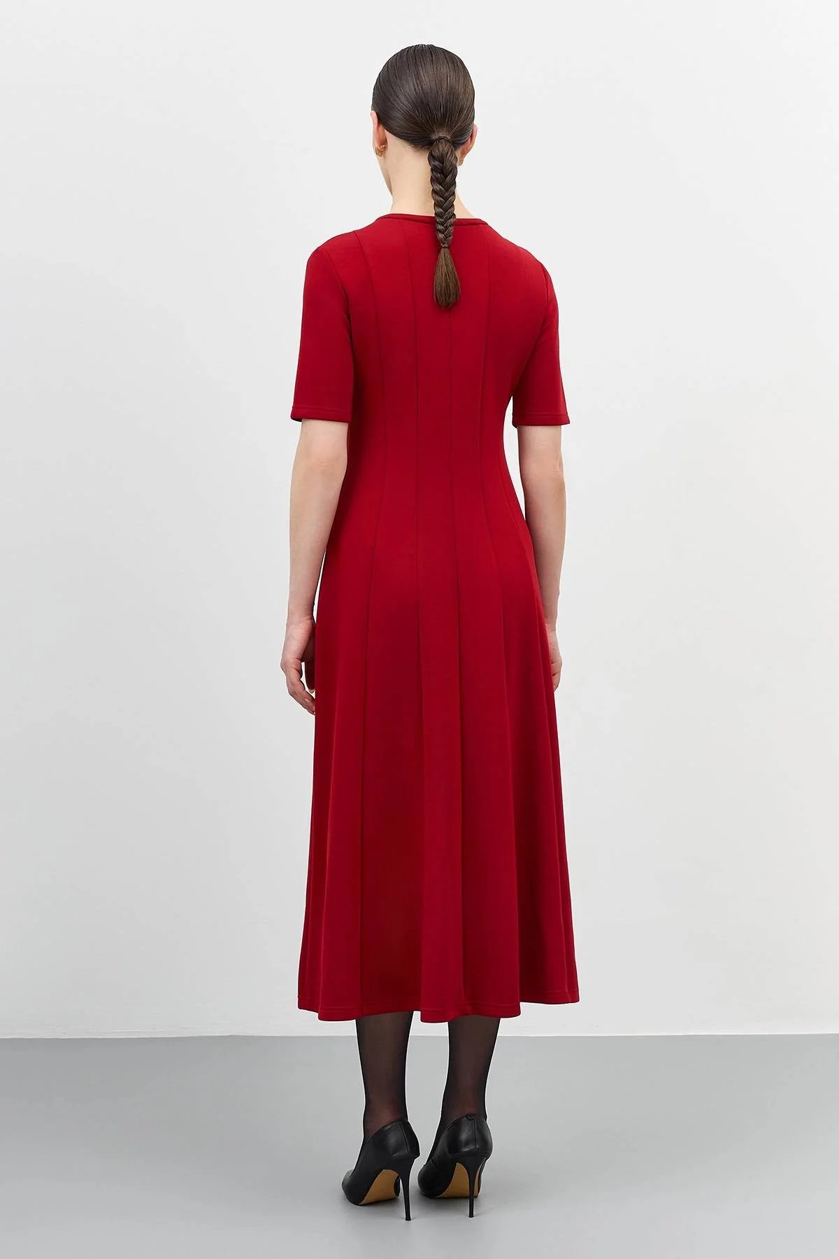 Трикотажное платье из вискозы, 50