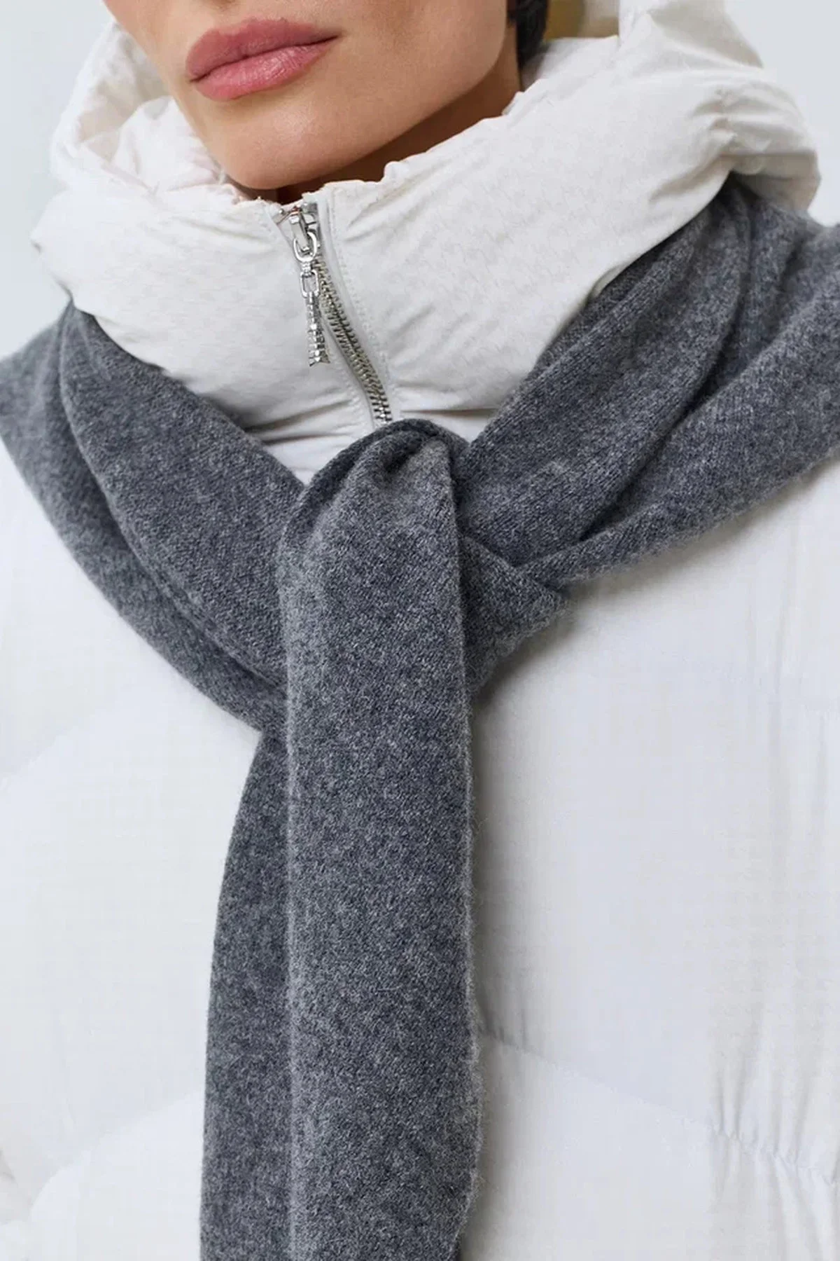 Косынка серая из 100% шерсти, One