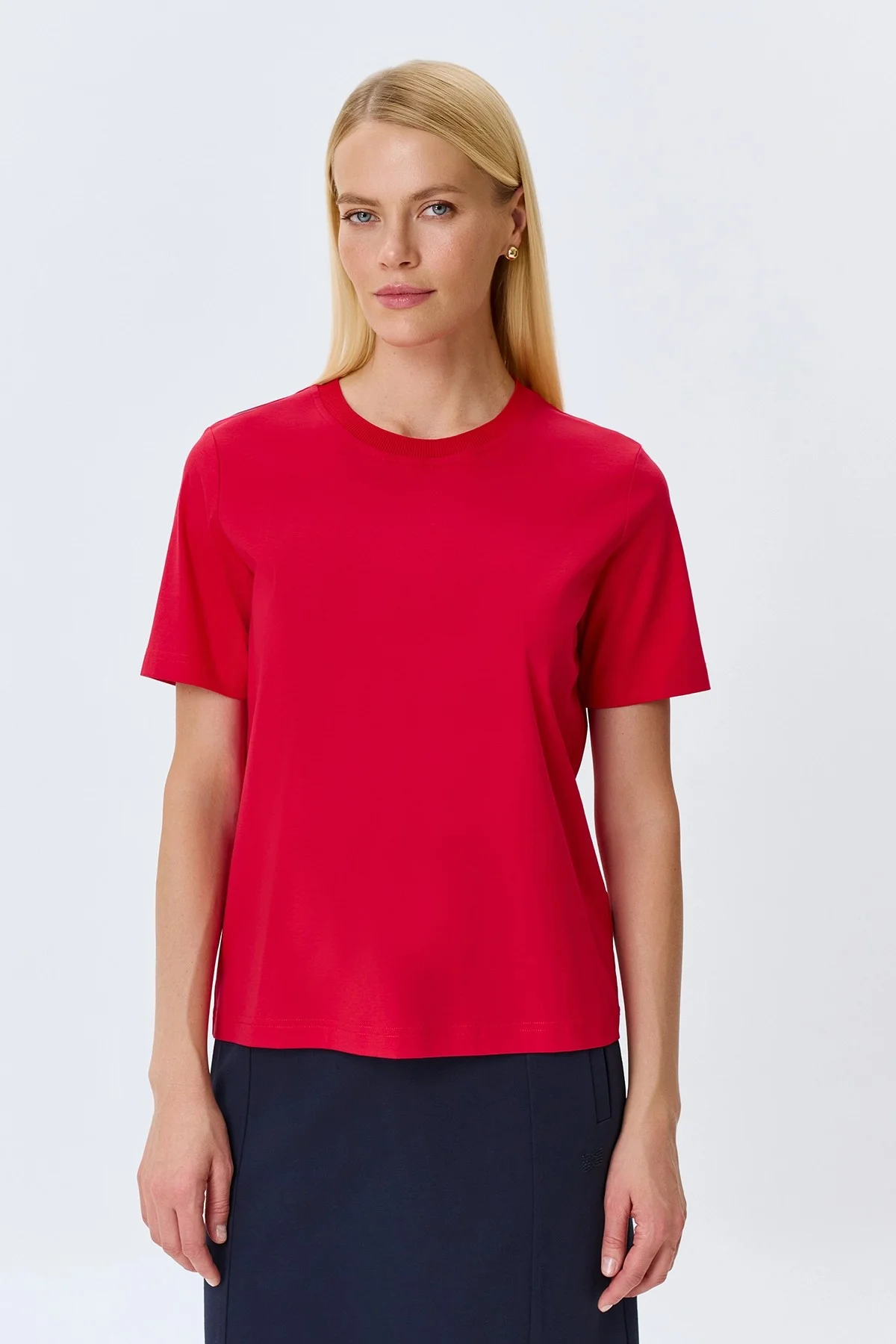 Яркая футболка из мерсеризованного хлопка, 34