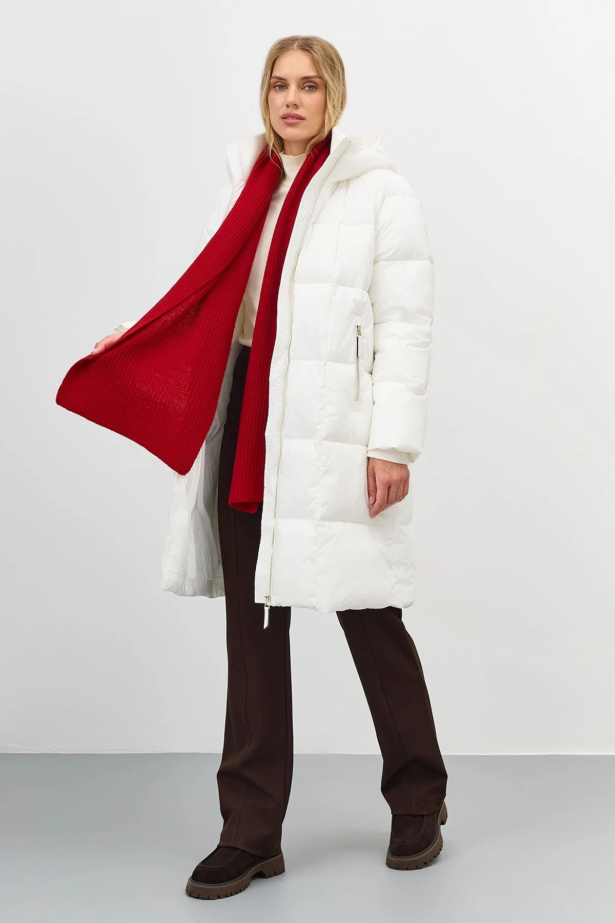 Лимитированная серия теплое пальто с квадратной стежкой с палантином, 52