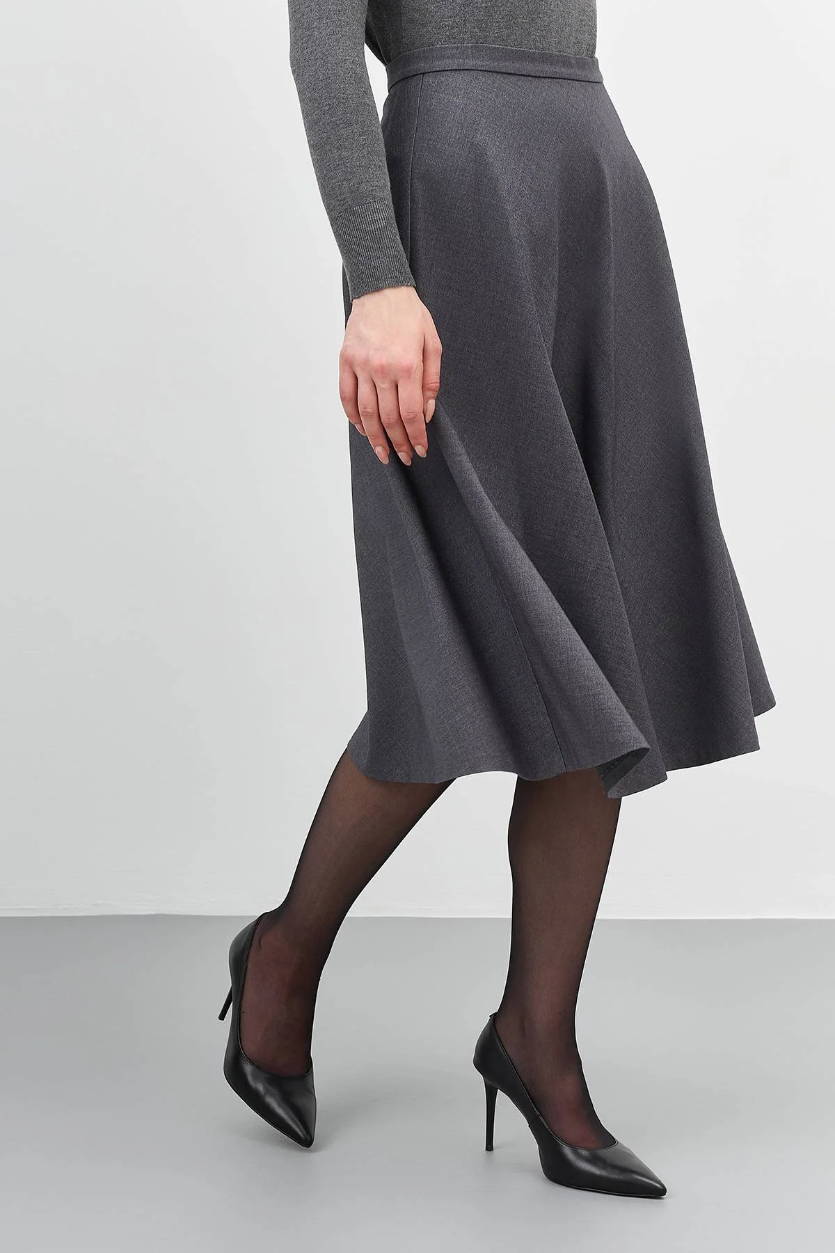 Лимитированная серия юбка миди А-силуэта и ремень, 50