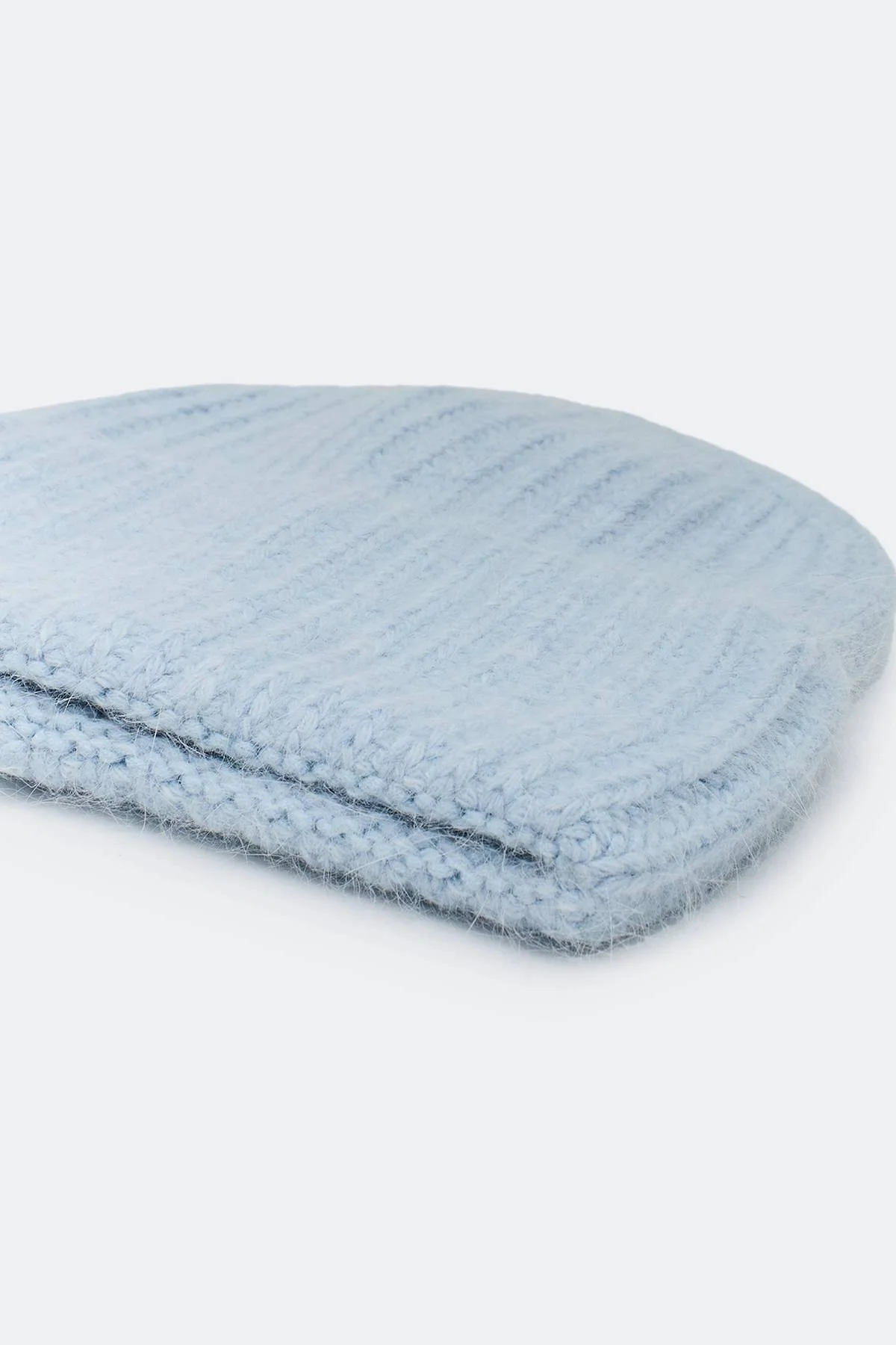 Теплая шапка с ангорой, One