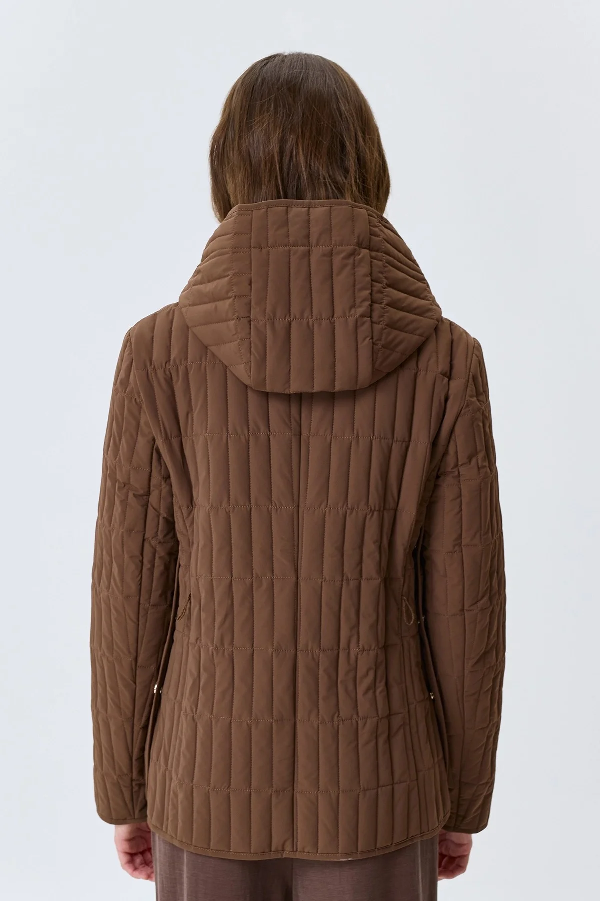 Куртка с тонким ремнем, 46