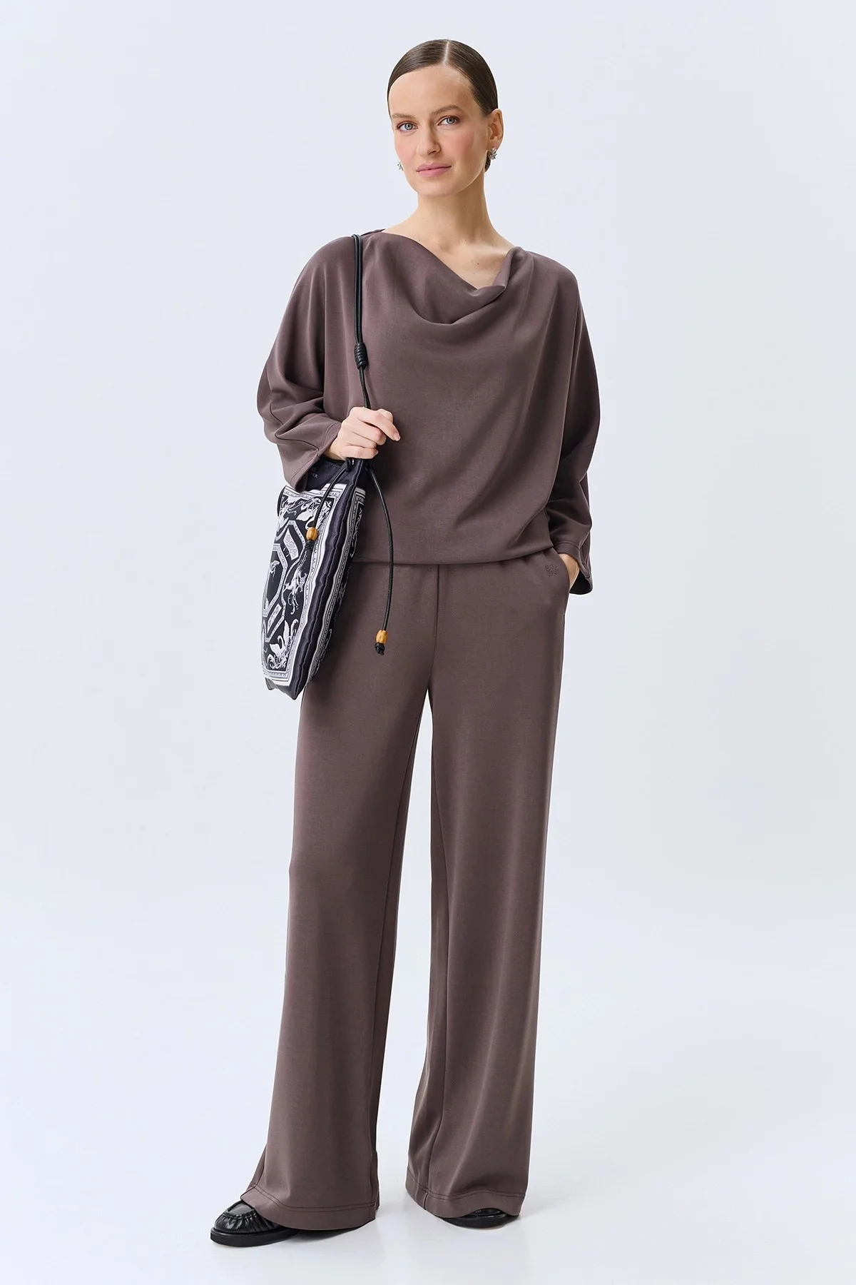 Прямые брюки из мягкого модала, 34