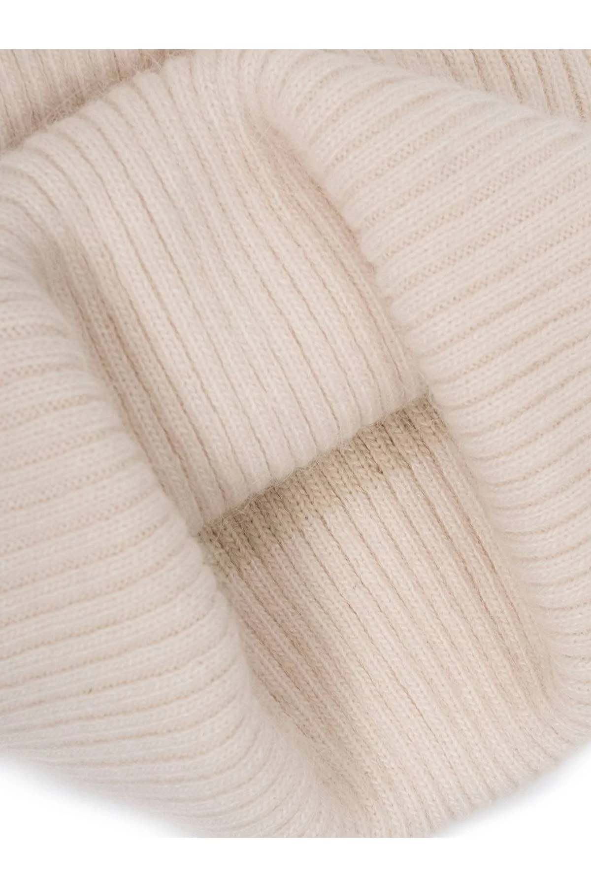 Шапка бежевая, One