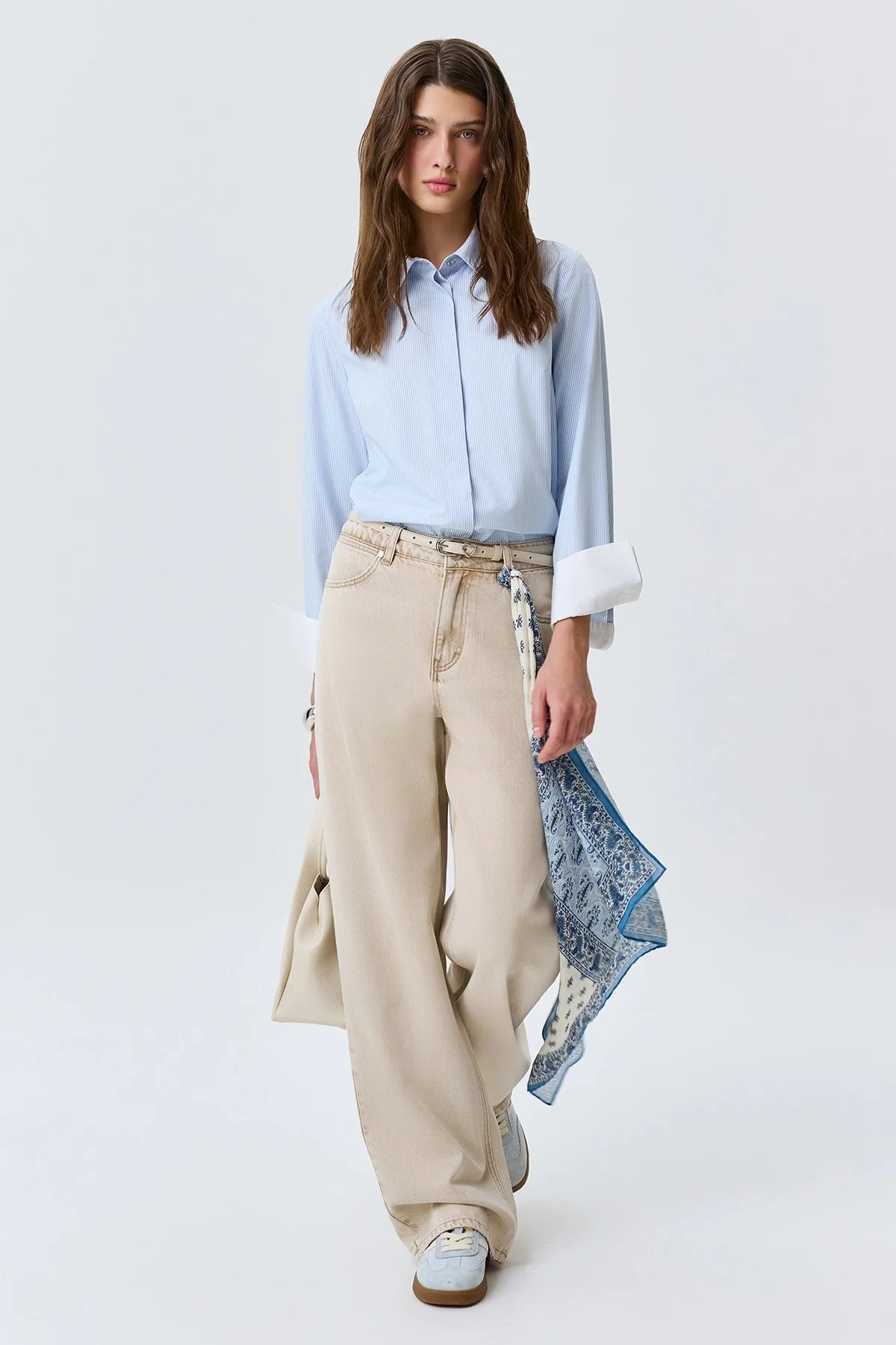 Бежевые джинсы с деликатной варкой, 52