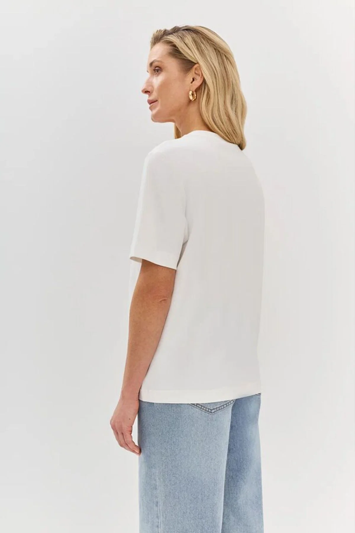 Хлопковая футболка с принтом в технике "one line", 52р