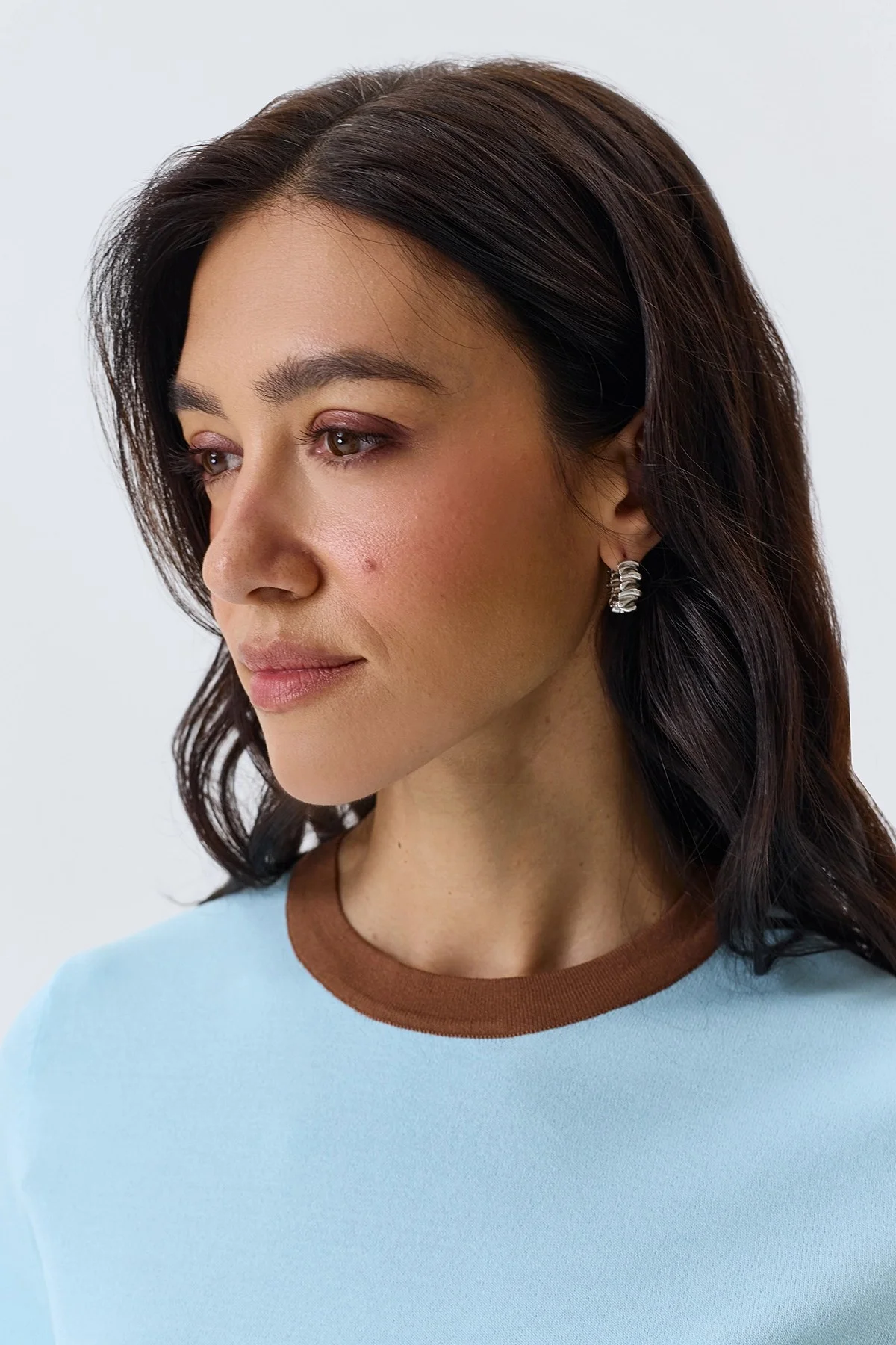 Вязаная футболка с контрастными деталями, 48