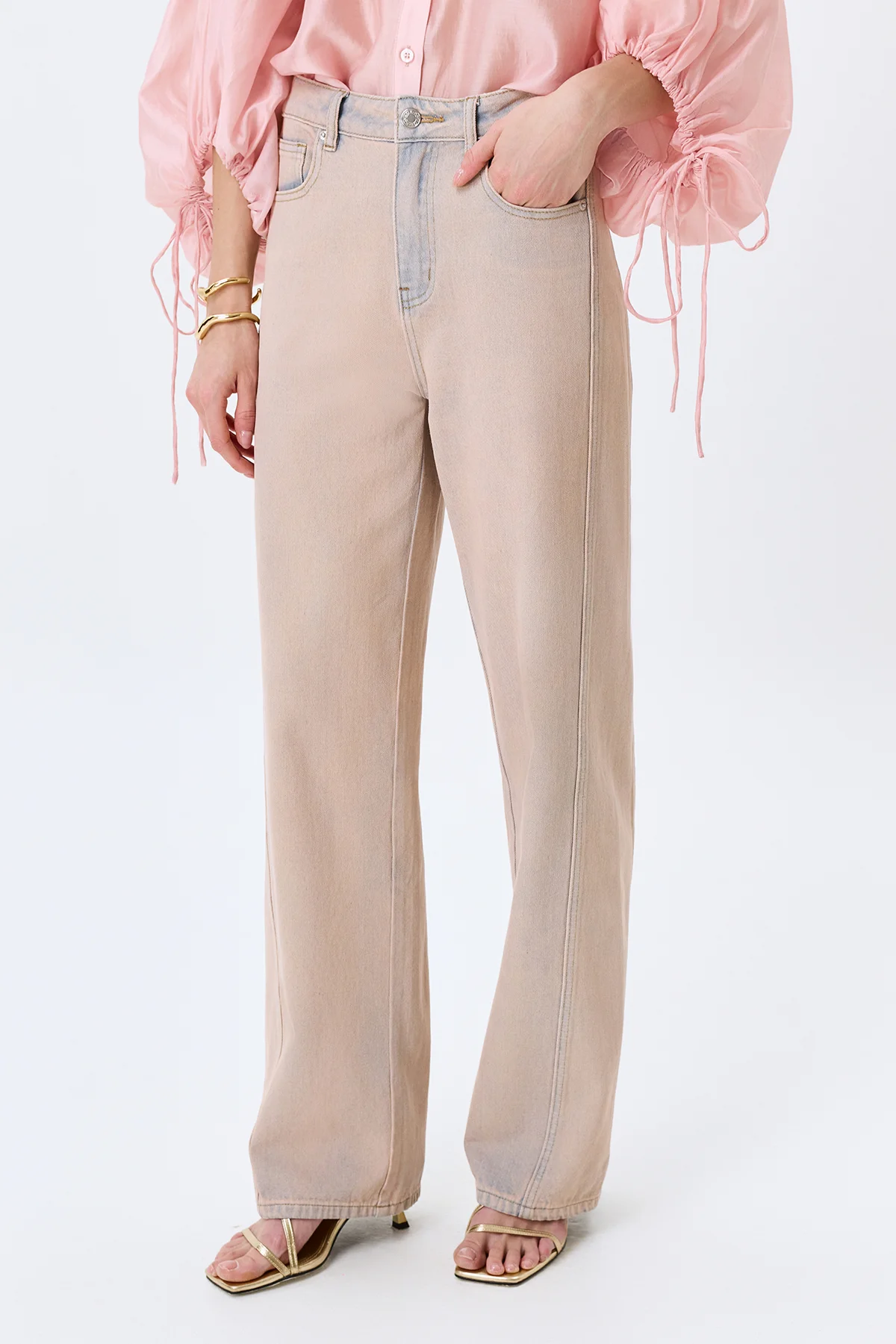 Прямые джинсы в оттенке чайной розы, 46